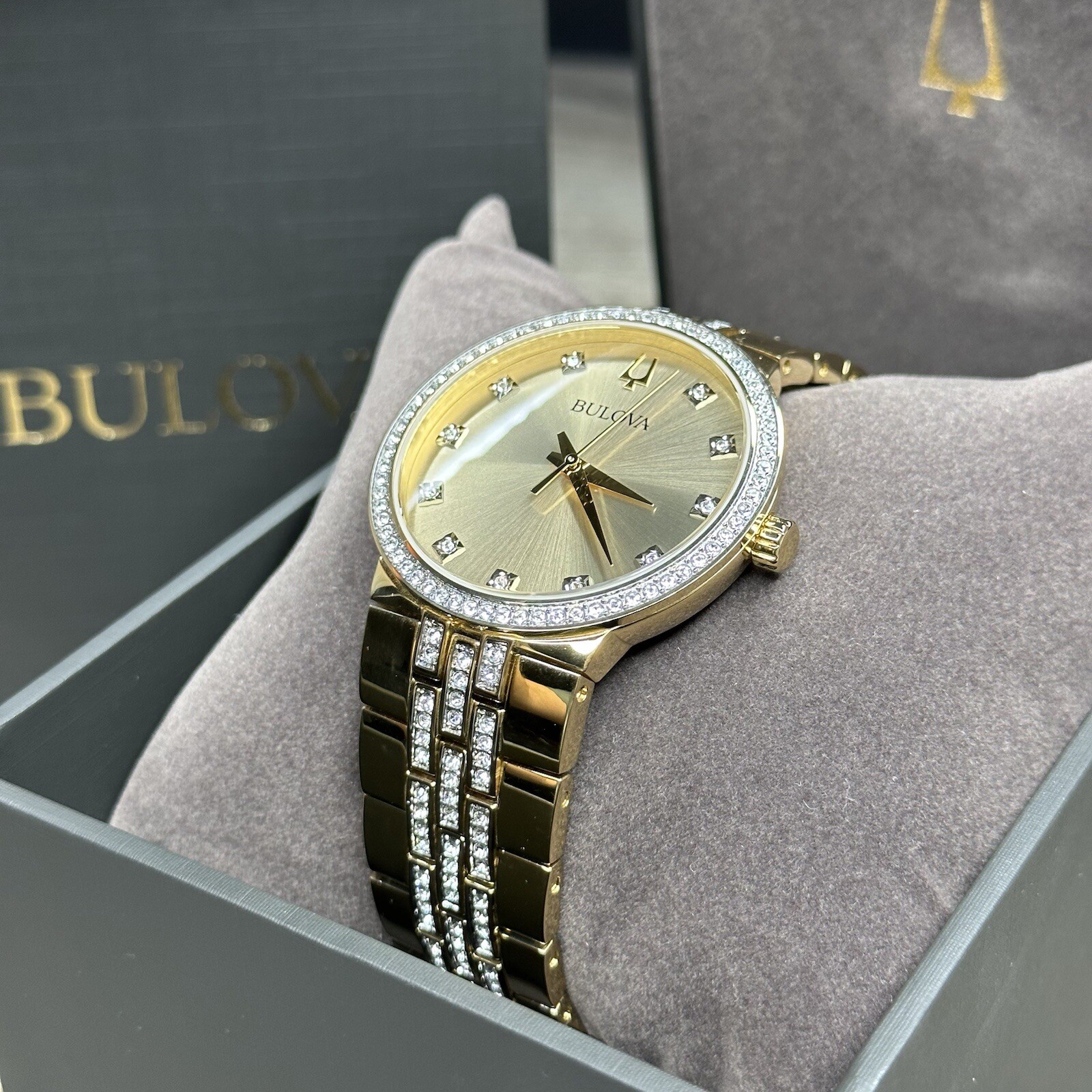 NEW✅GIFT SET✅ Bulova Crystal Gold Tone Diamond Dial Men’s Watch 40MM 98K113