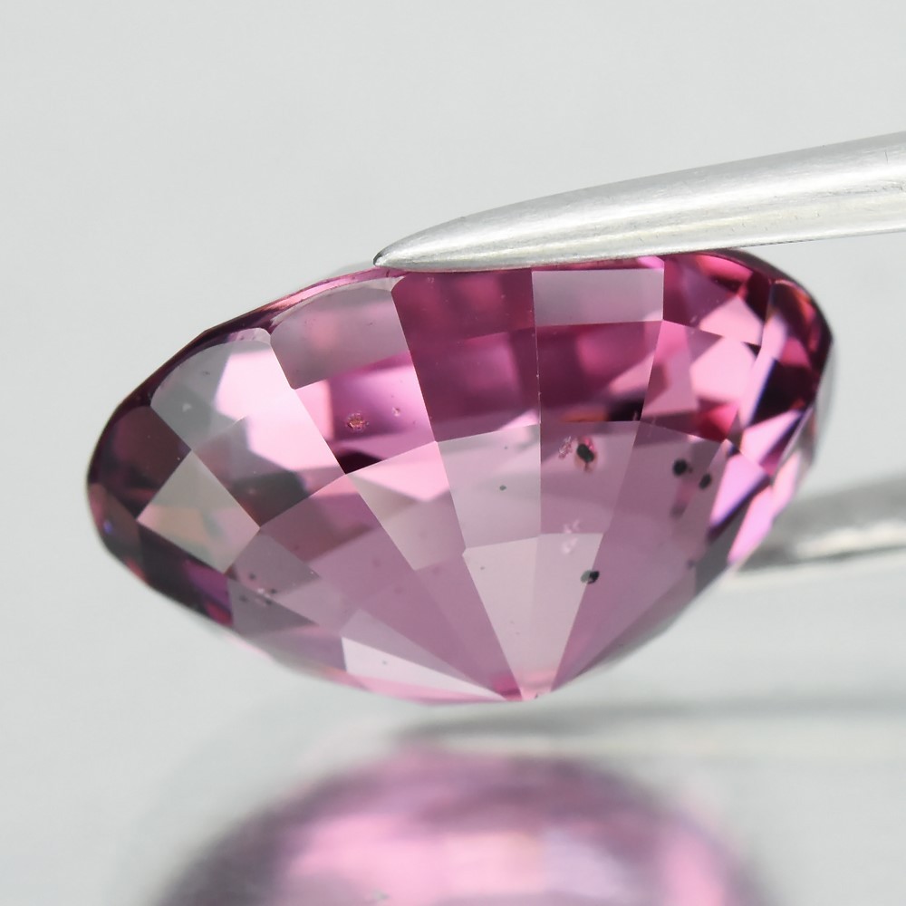💎 GCI CERTIFIED 10.92ct VS Oval Natural Purplish Pink Malaya Garnet – Premium