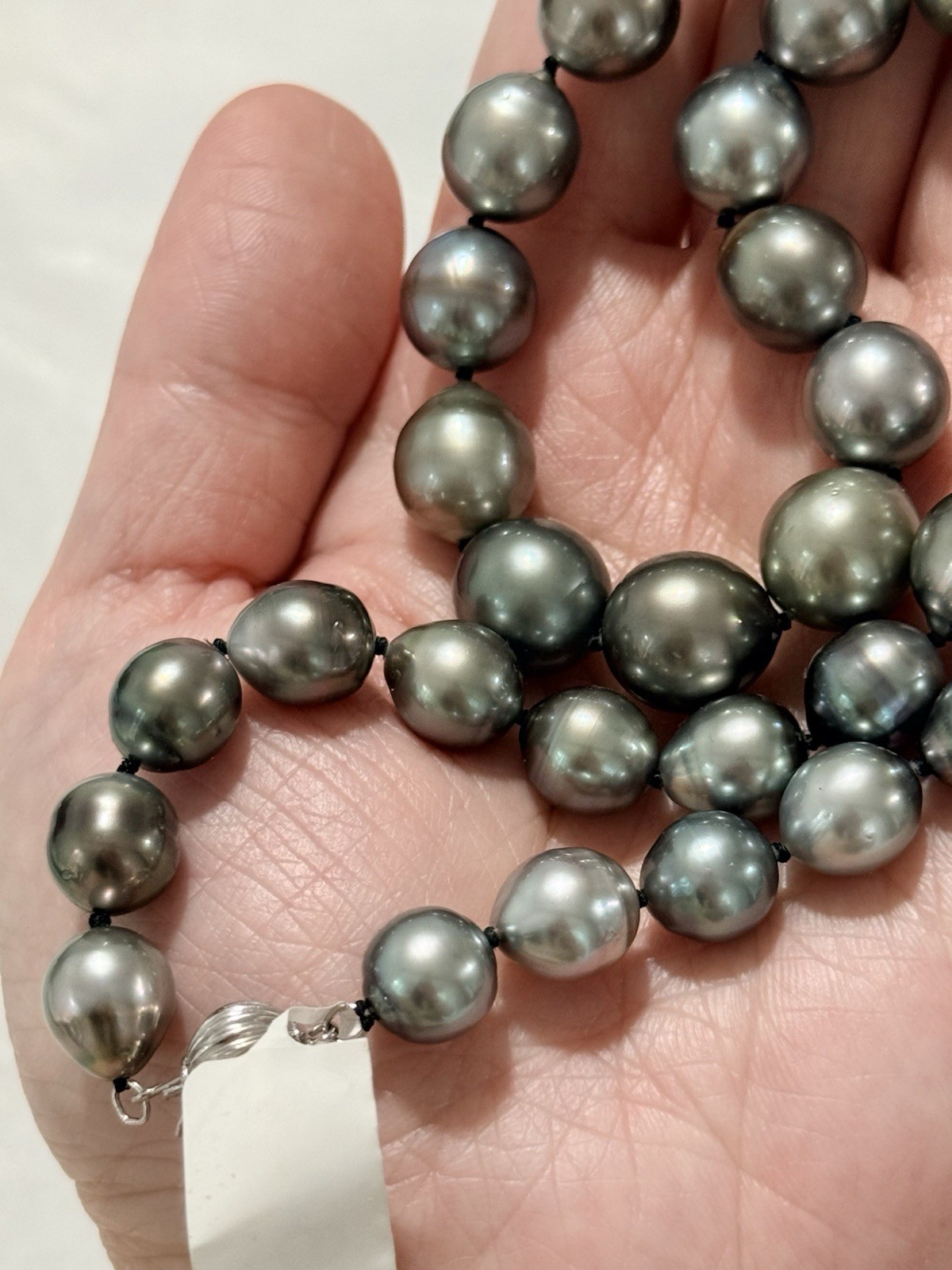 Cultured 10.4-12.3mm Tahitian Pearl South Sea Pearl 14K Gold Clasp Necklace 19”