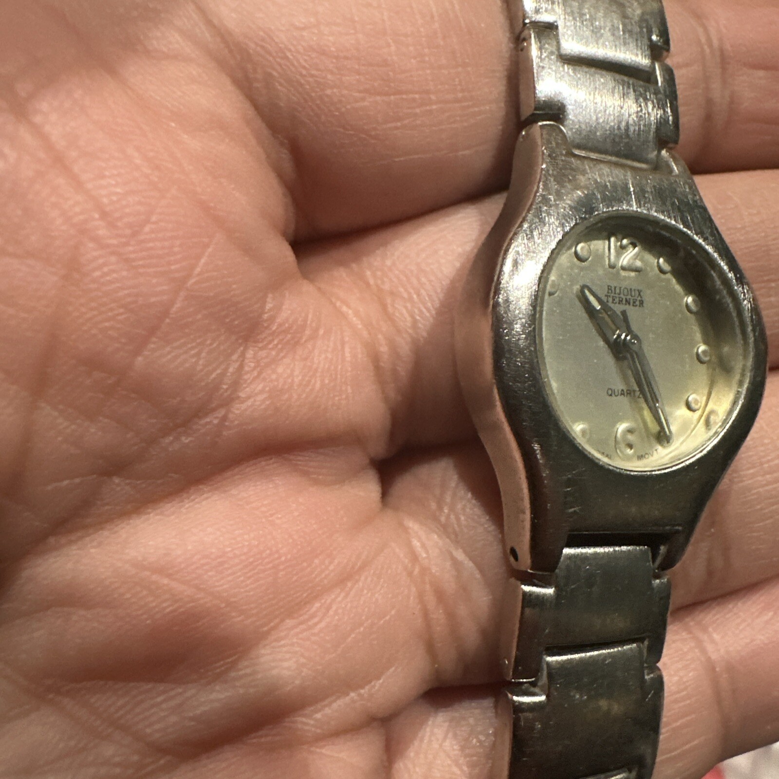 Working* Bijoux Terner Womens watch Silver Toned Quartz Watch New Battery !
