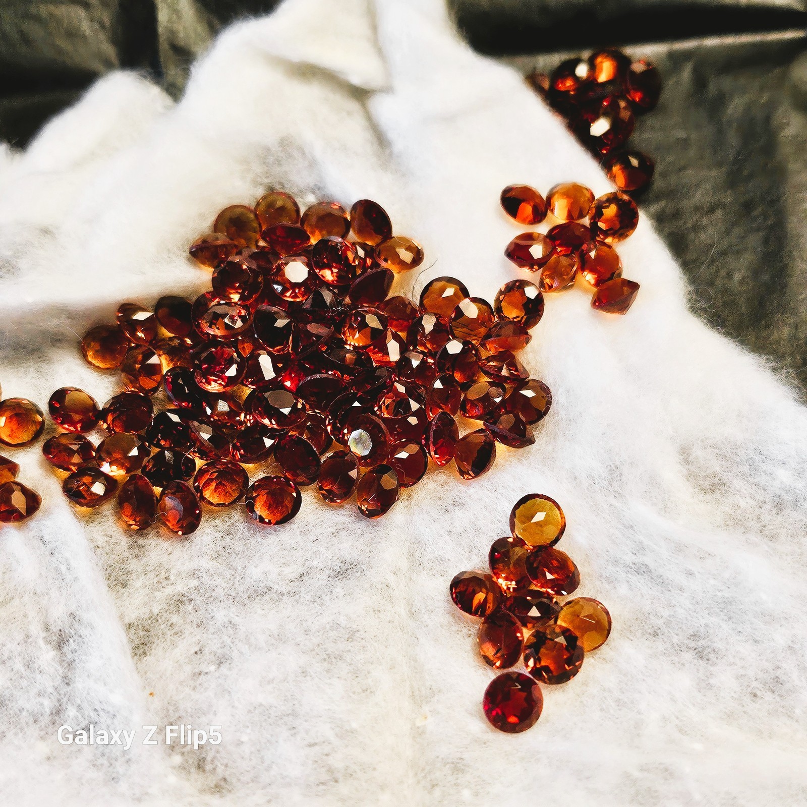 ROUND 5 MM CALIBRATED TOP OF THE LINE GOLDEN TOPAZ OVER 110 PPCS APPROX.54.5 CT
