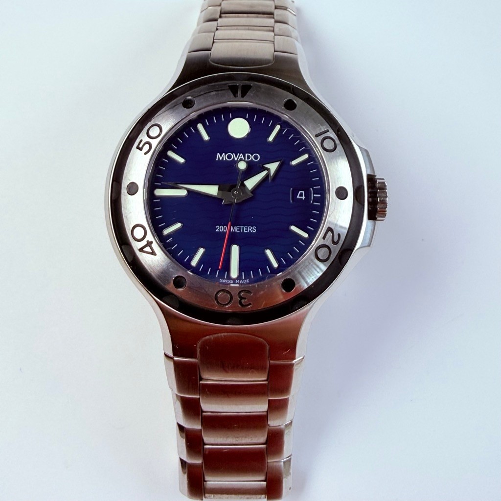 Movado Series 800 Men’s Blue Dial Silver Tone Stain Steel Bracelet Watch 2600013