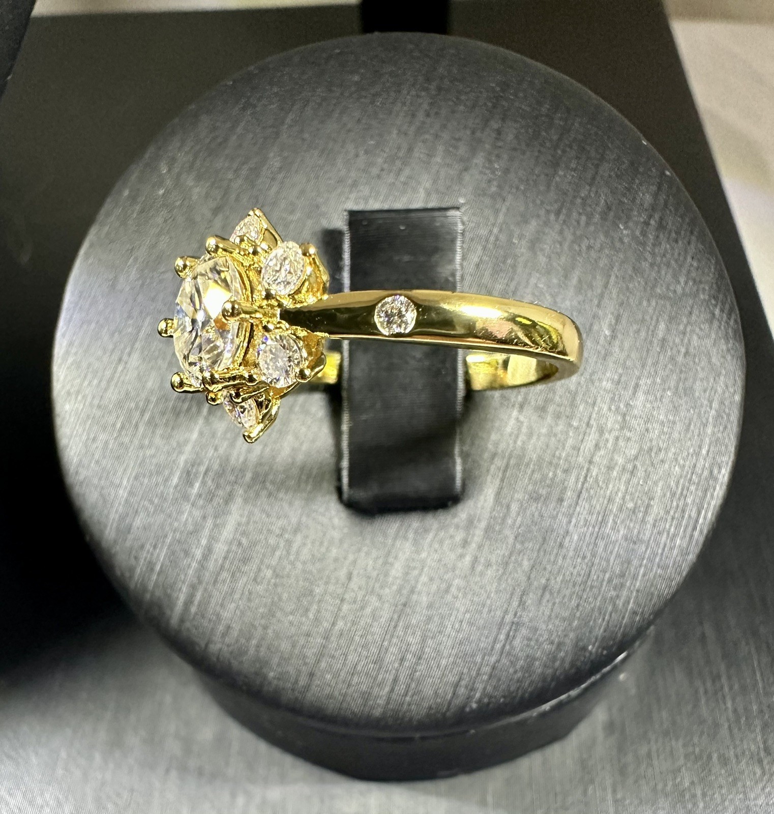 1 Carat Round Moissanite Flower Ring 18k Plated Over Sterling Silver 925 Sz. 6