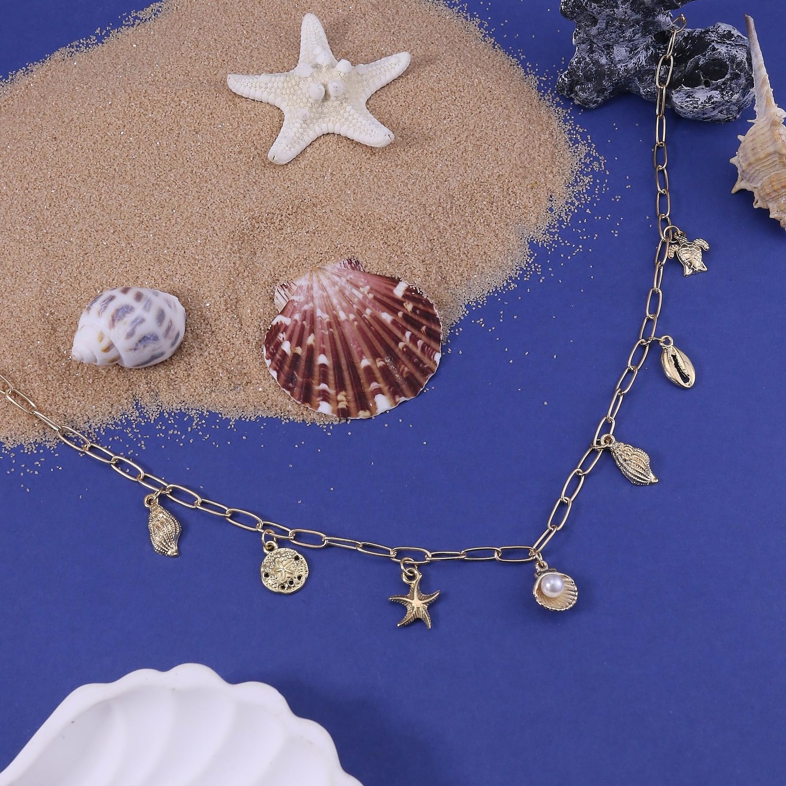 Beach Charm Necklace for Women Trendy Starfish Seashell Charm Gold Chain Neck…