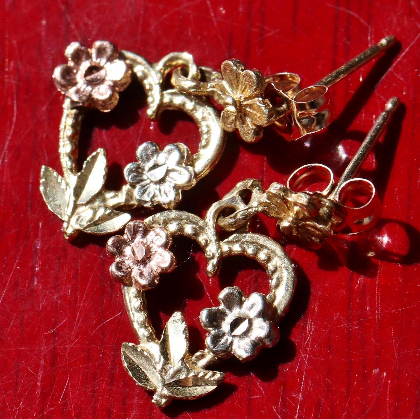14k gold multi tone earrings 0.75″ dangle rose heart vintage 1.8g Fortunoff N280
