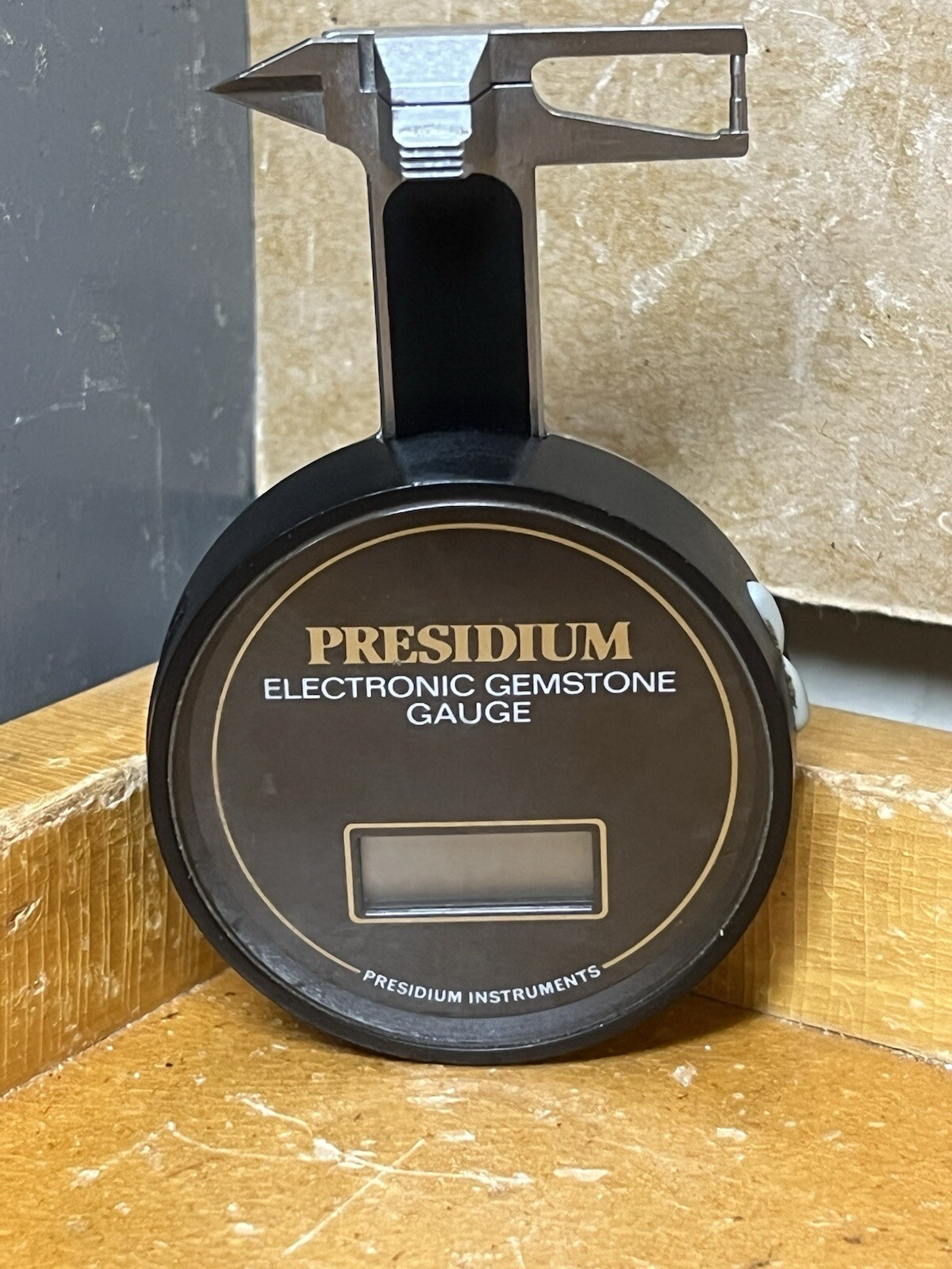 PRESIDIUM ELECTRONIC GEMSTONE GAUGED DIAMOND GEM GAUGE ~