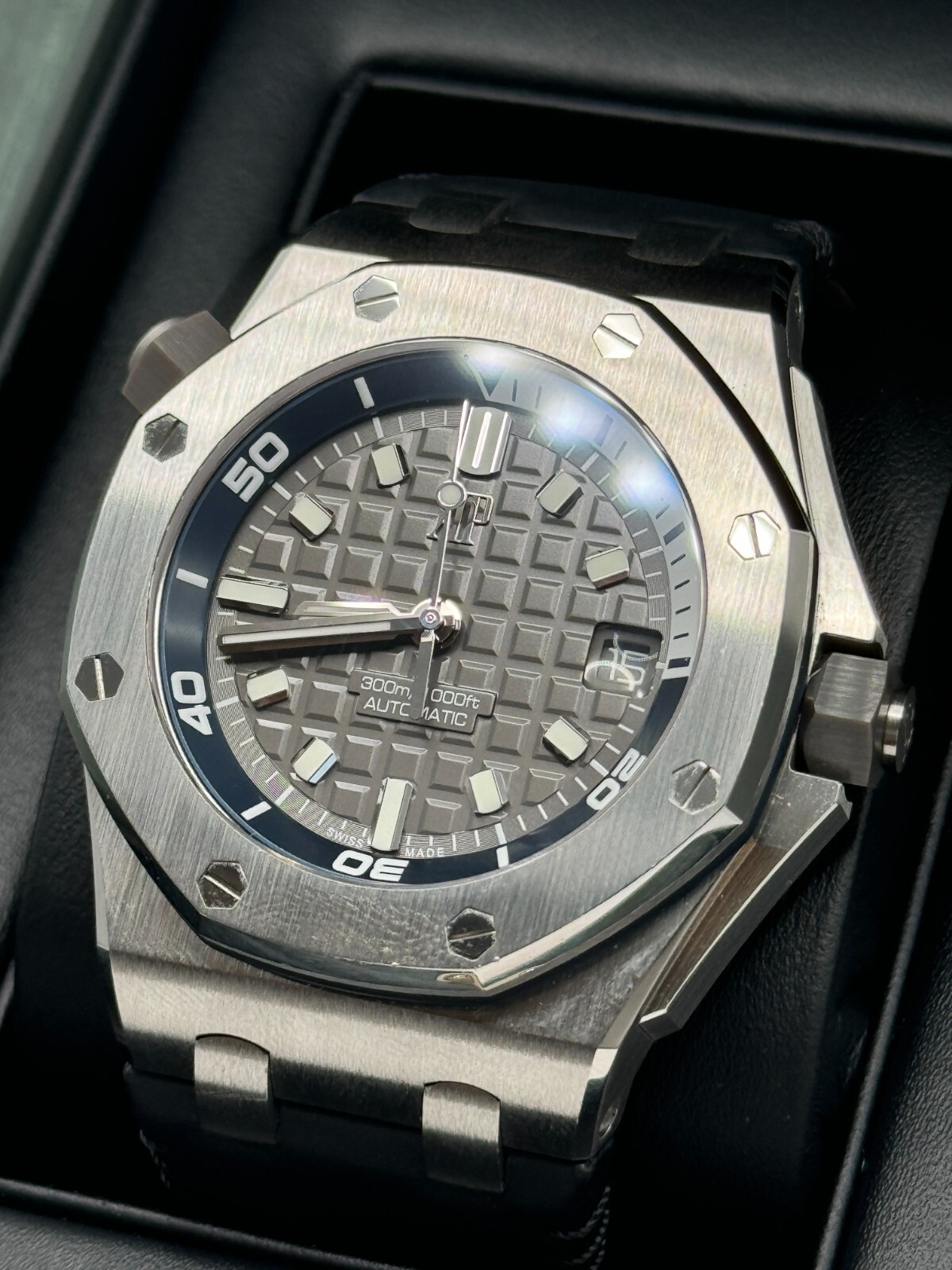 Audemars Piguet Royal Oak Offshore Diver MINT 2024 Complete Set Gray Dial