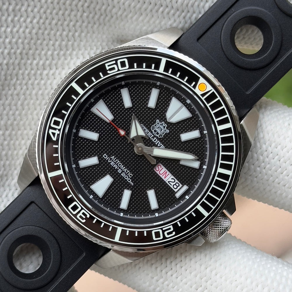 STEELDIVE SD1961 Mens 43.8mm 200M Automatic Dive Watch NH36 Sapphire Steel