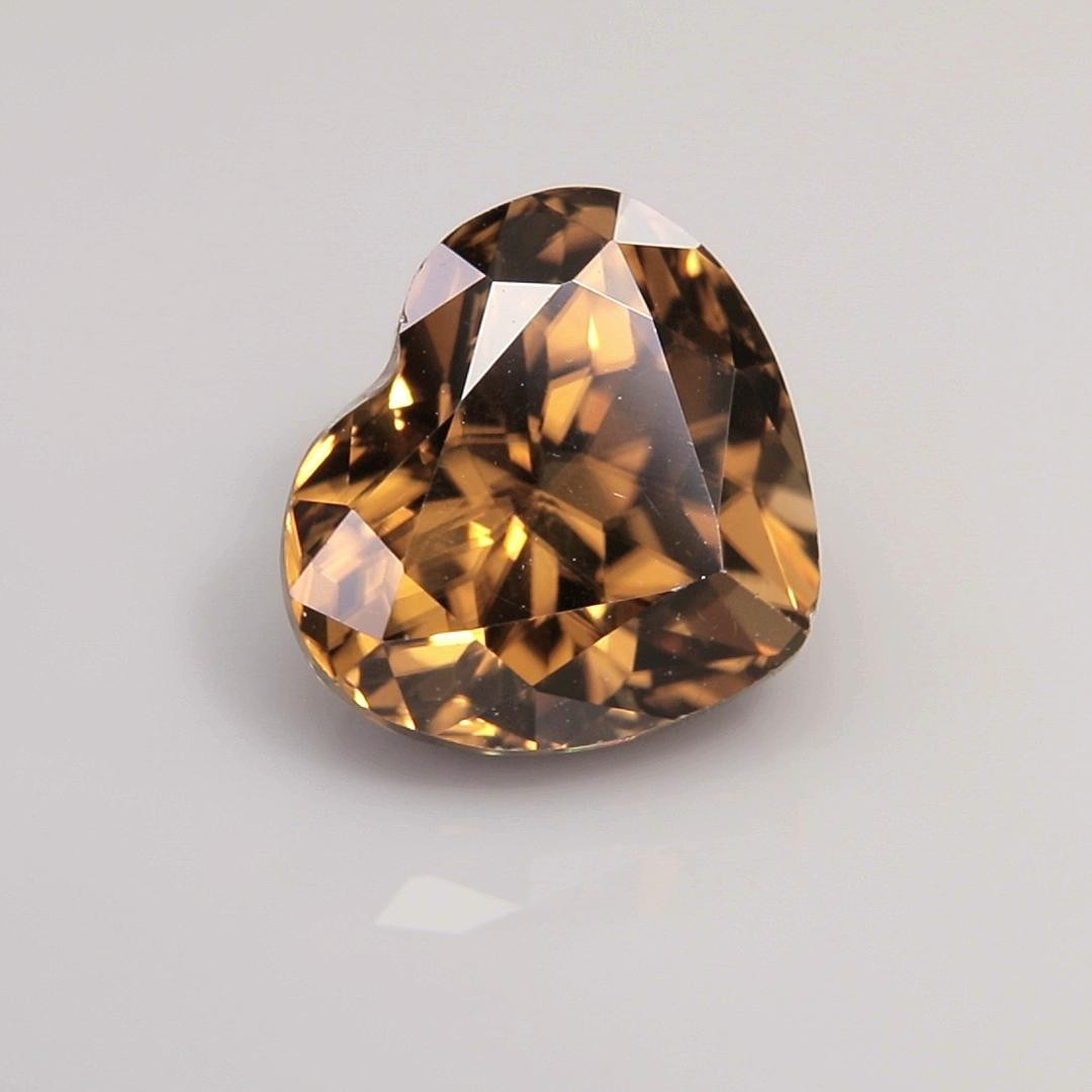 3.59 carats – Lustrous Untreated Cognac Brown Natural Zircon 2507671-14