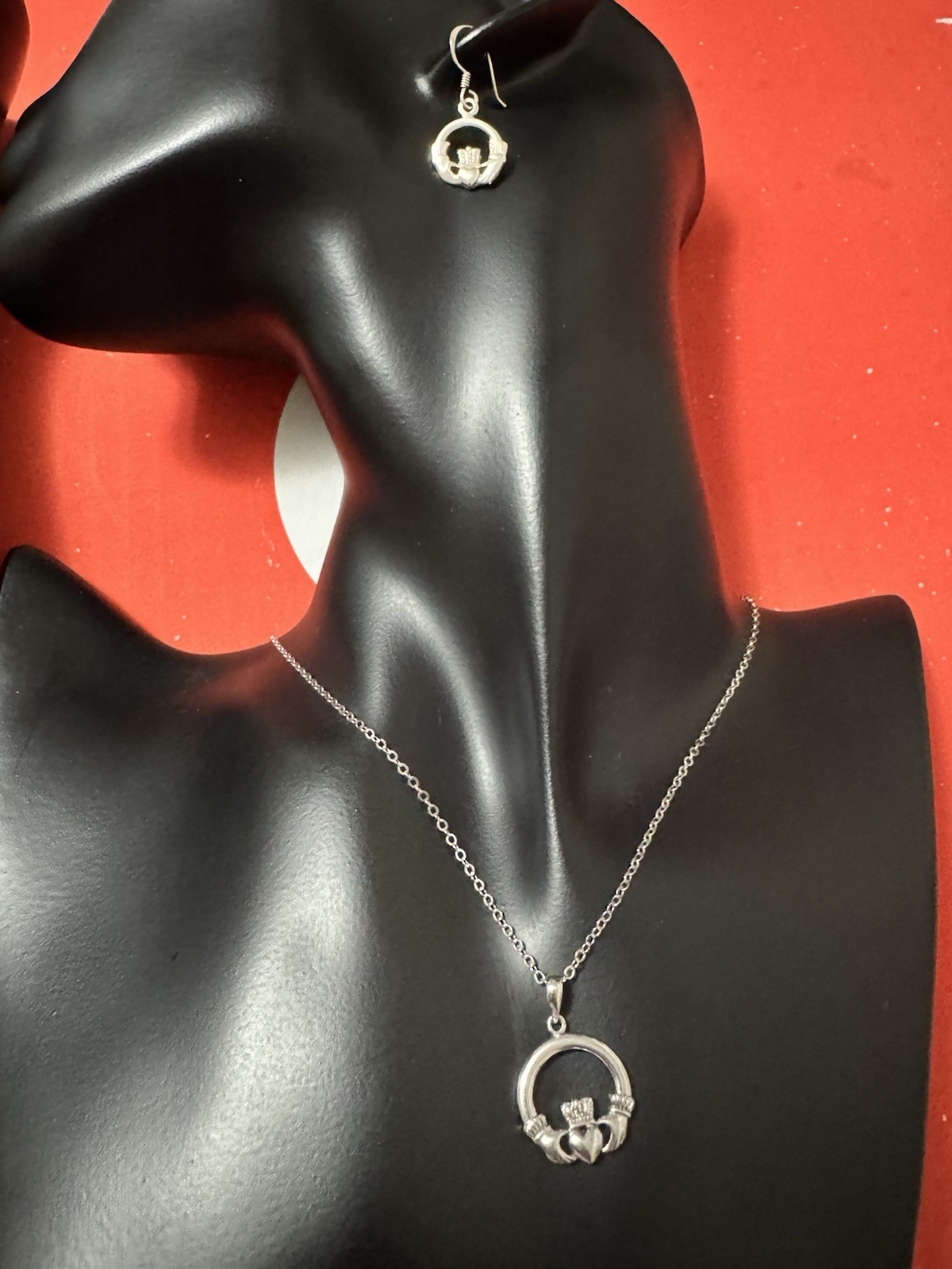 Claddagh Silver Tone Jewelry Set Necklace Earrings Ring Set Includes 3 Pieces