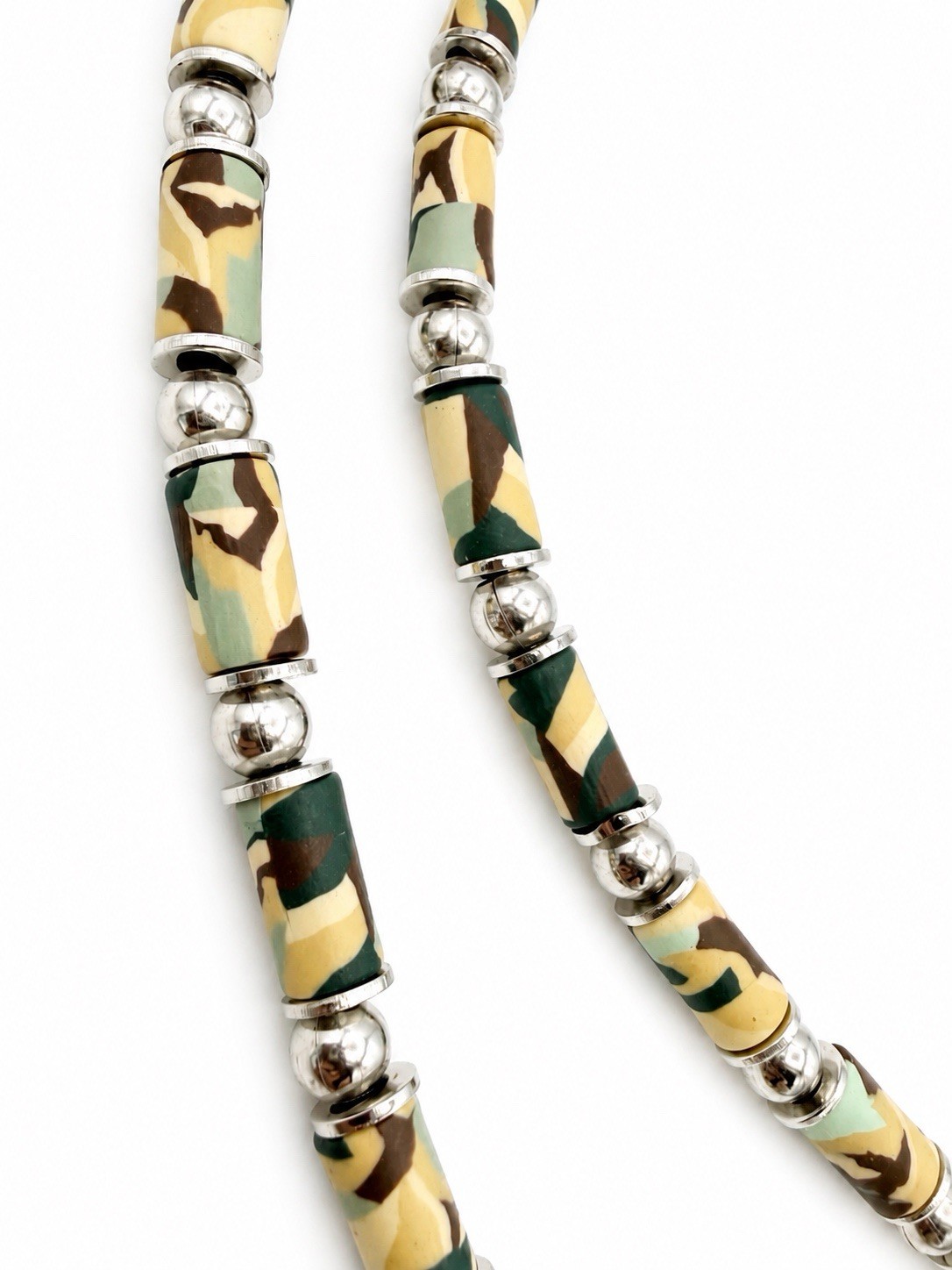 Lot of 2 Y2K Surfer Skater Beaded Necklaces Camo Black Red White Blue