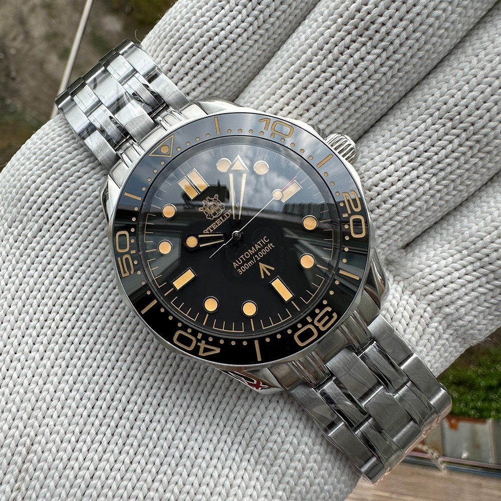Steeldive SD1957 Vintage 300M Mechanical Diving Watch Sapphire NH35 24 Jewels