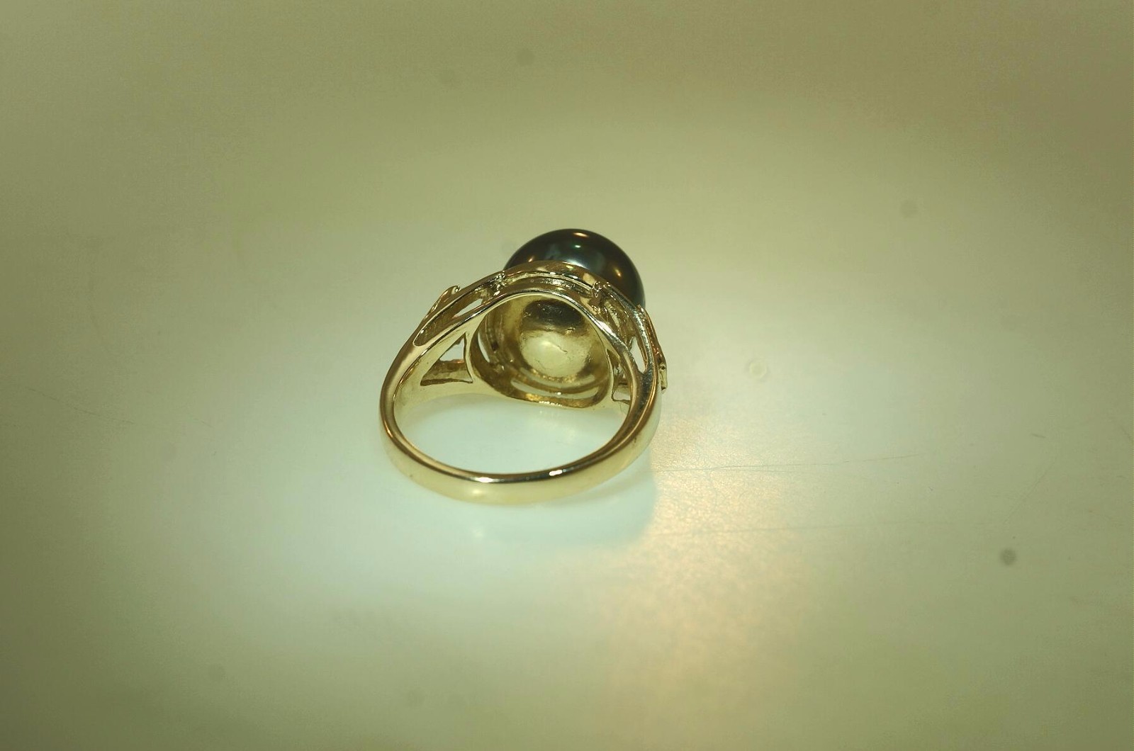 Hawaiian 14k Yellow Gold 11.6mm Tahitian Pearl Sadako Origami Peace Crane Ring