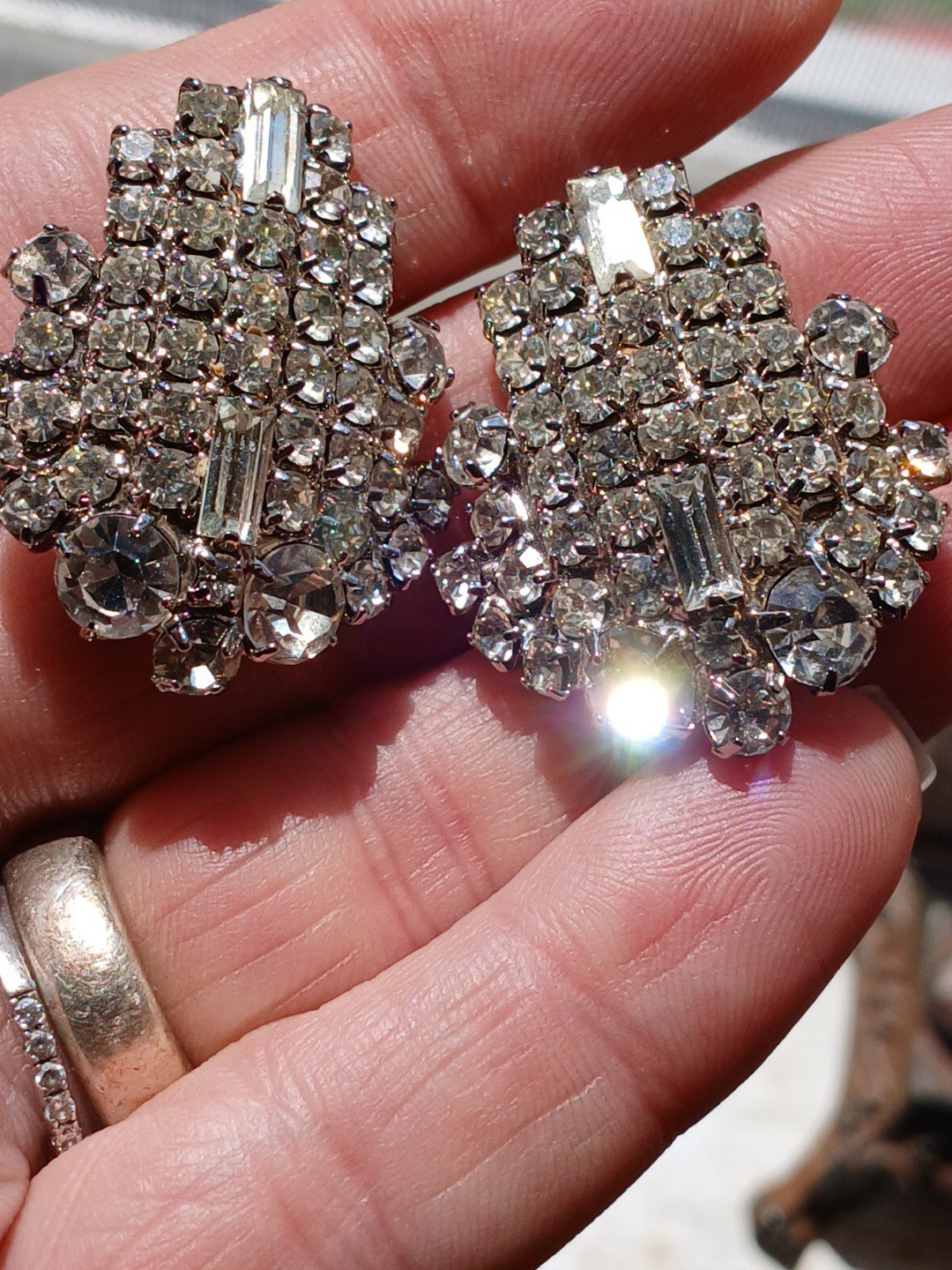 VTG Unsigned Designer Earrings ClipOn Clear Rhinestones Prong Set Art Deco Style