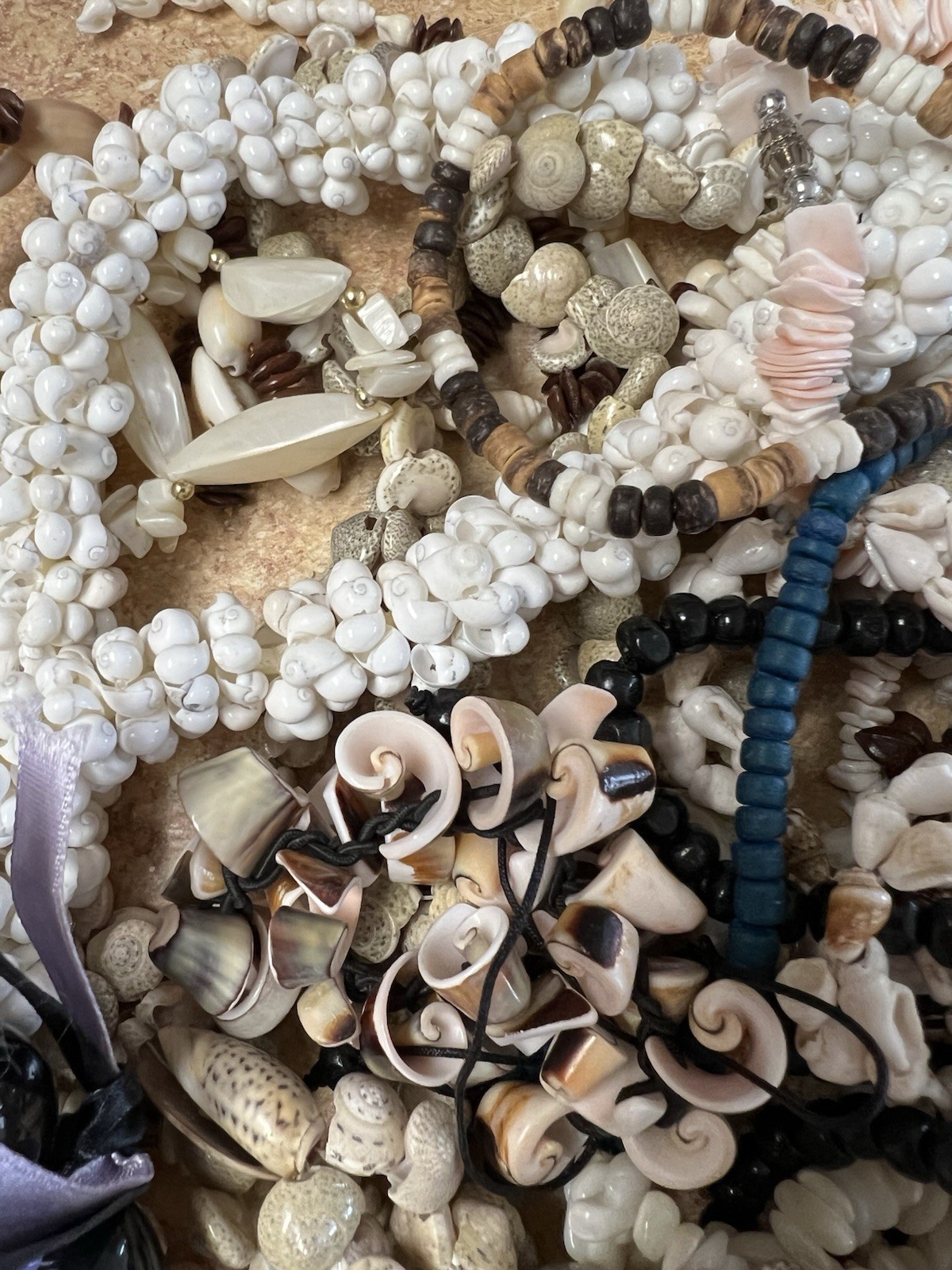 3 Lbs Lot Seashell Shell Pukka Cowrie Jewelry Strands Necklaces Bracelets SS1