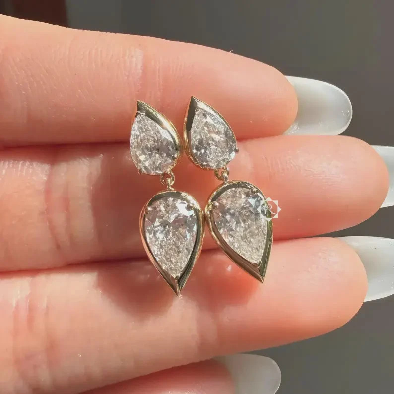 5.00Ct Pear-Cut EF/VS1 Lab Grown Diamond Drop/Dangle Earring 14K Yellow Gold