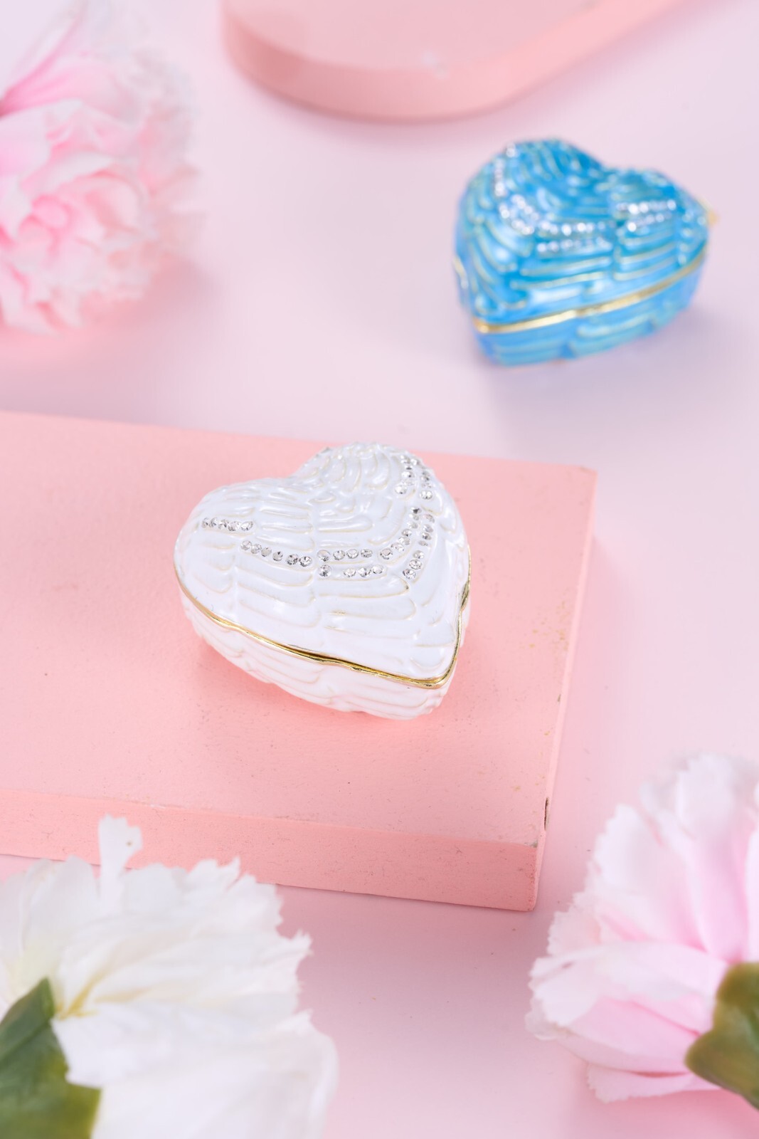Mini Heart-Shaped Enamel Jewelry Box – Cute & Chic