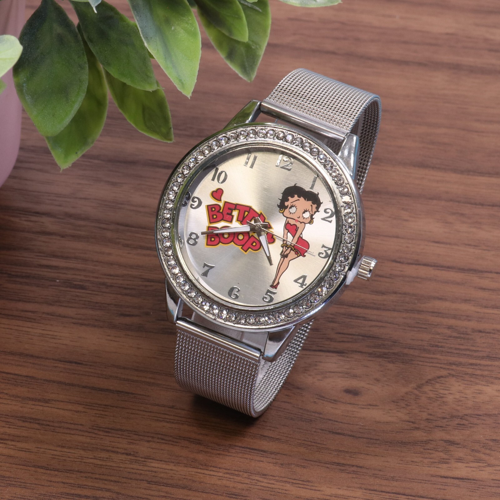 Betty Boop Women’s Silver Finish Analog Wristwatch Metal mesh Band