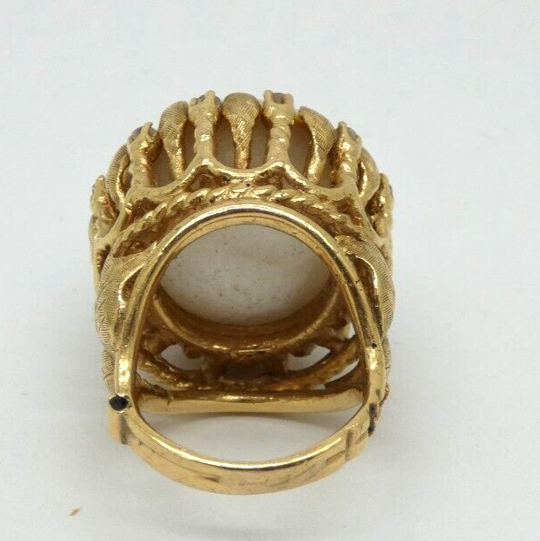 Extravagant & Massive Vintage Mabe’ Pearl & Solid Gold Ring with Diamonds