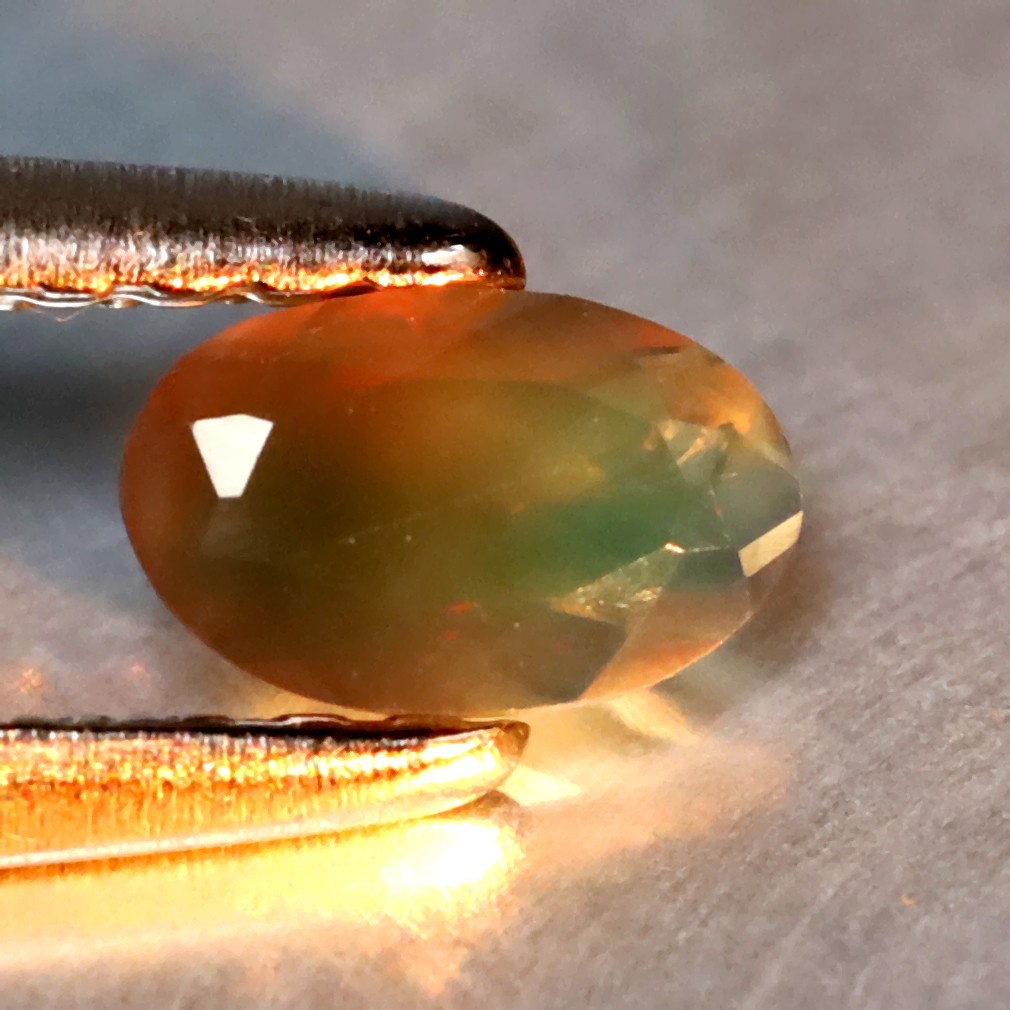 0.26 ct Very good Oval Cut (5 x 3 mm) Green Un-Heated Alexandrite Gemstone