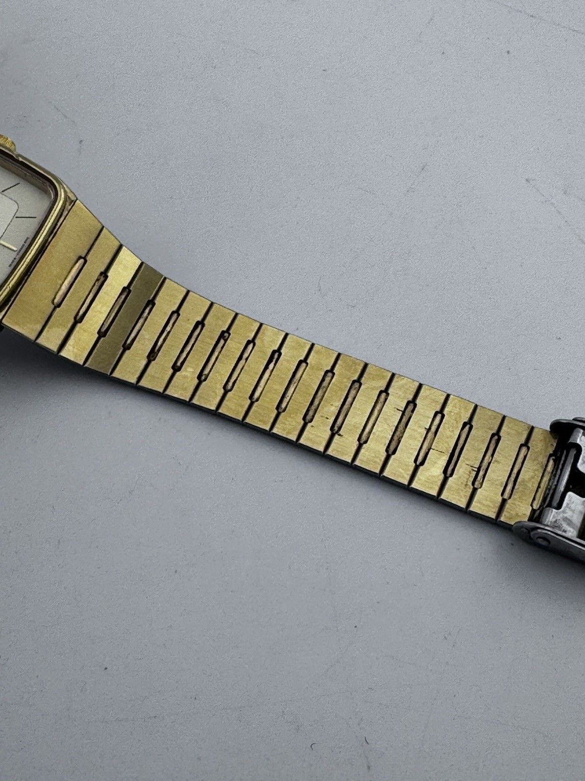 Citizen Quartz 3630-054609 Gold Tone Vintage Watch Japan Working