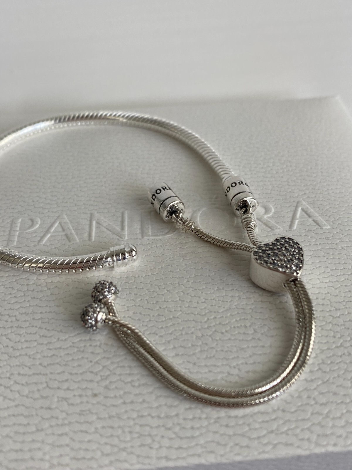 NWB PANDORA Moments Pave Heart Clasp Snake Chain Slider Bracelet Adjustable