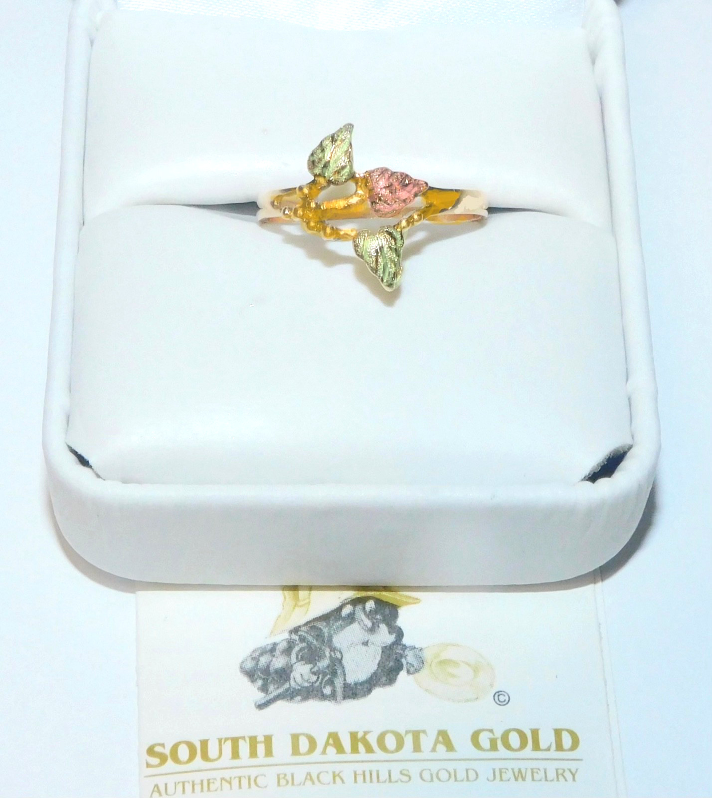Black Hills Gold 10k Three Leaves Grapes Ring Size 7 1/4