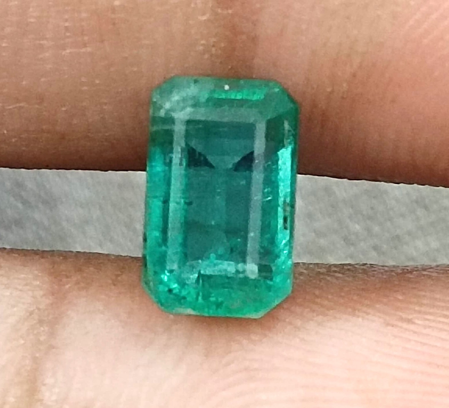 1.83ct Natural Emerald GSI Certified Octagon Cut Medium Green Zambian Gemstone