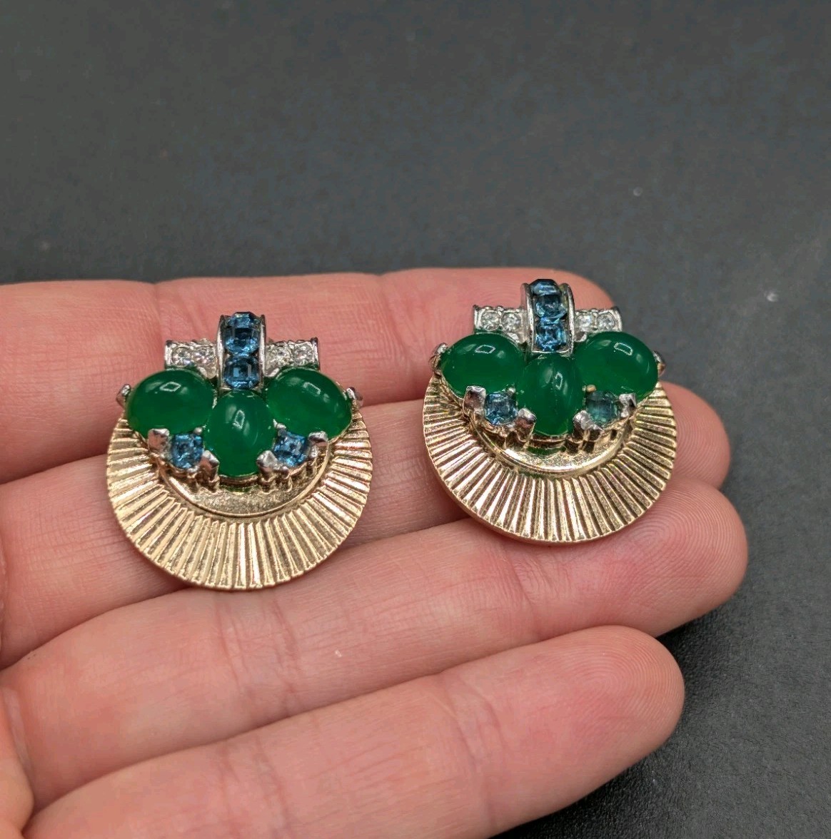 BOUCHER Signed Marcel Green Blue Clear Rhinestone Gold Tone Clip Earrings ⚠️READ