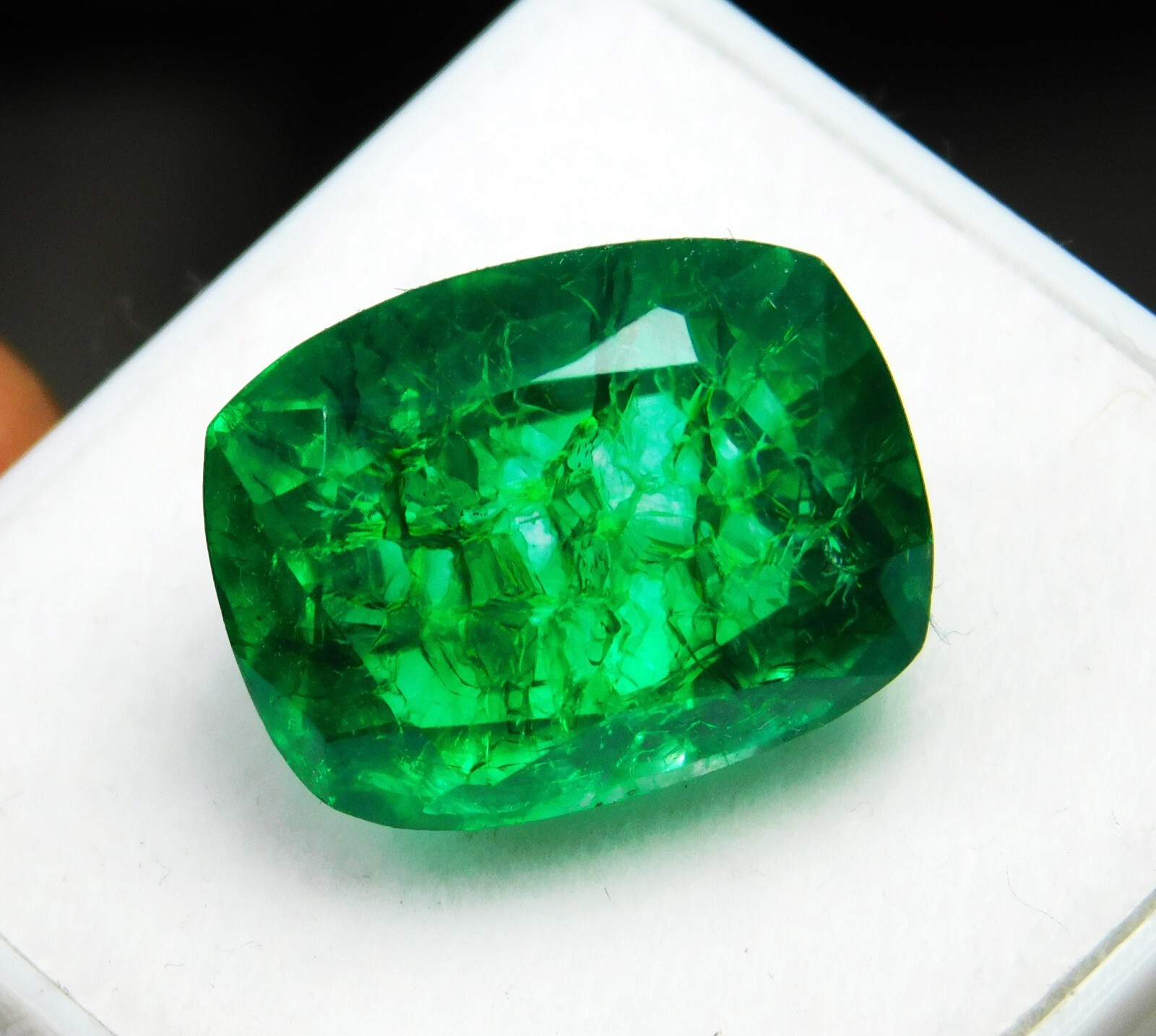 Certified 10.00 Ct Natural Beautiful Colombian Quartz Loose Gemstone