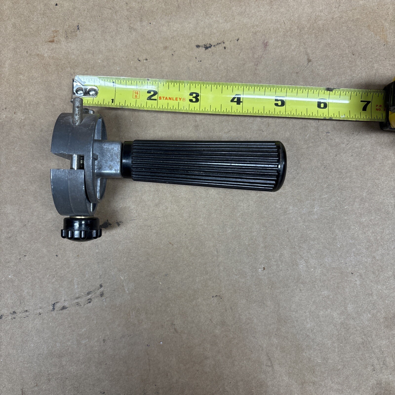 Universal Work Holder Peg Clamp – Jewelers Hand Held Vise-Jewelry Engraving Tool