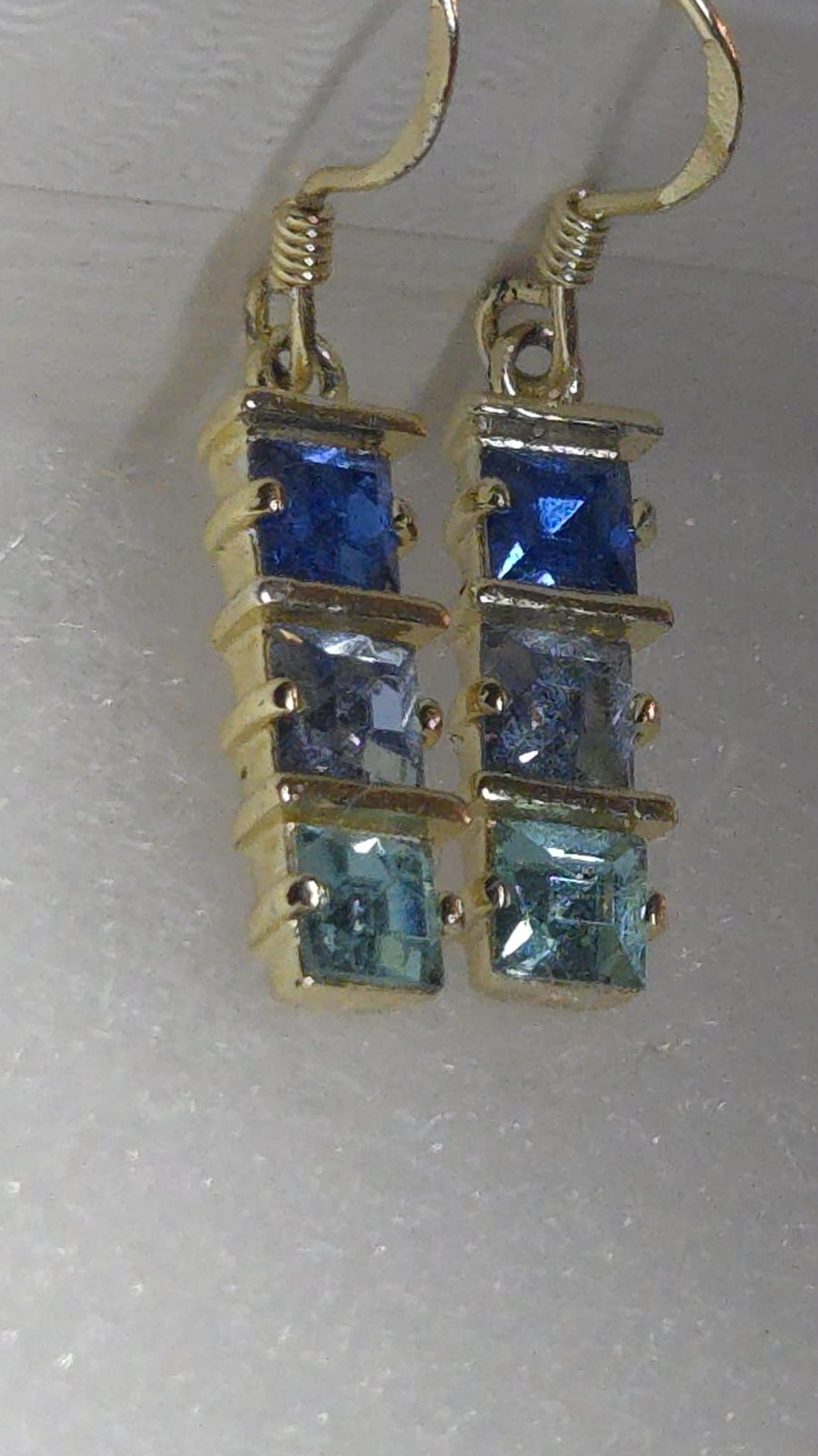 New Marsala 3 Toned Sapphire Drop Dangled 925 Pierced Earrings See MM’S in pics