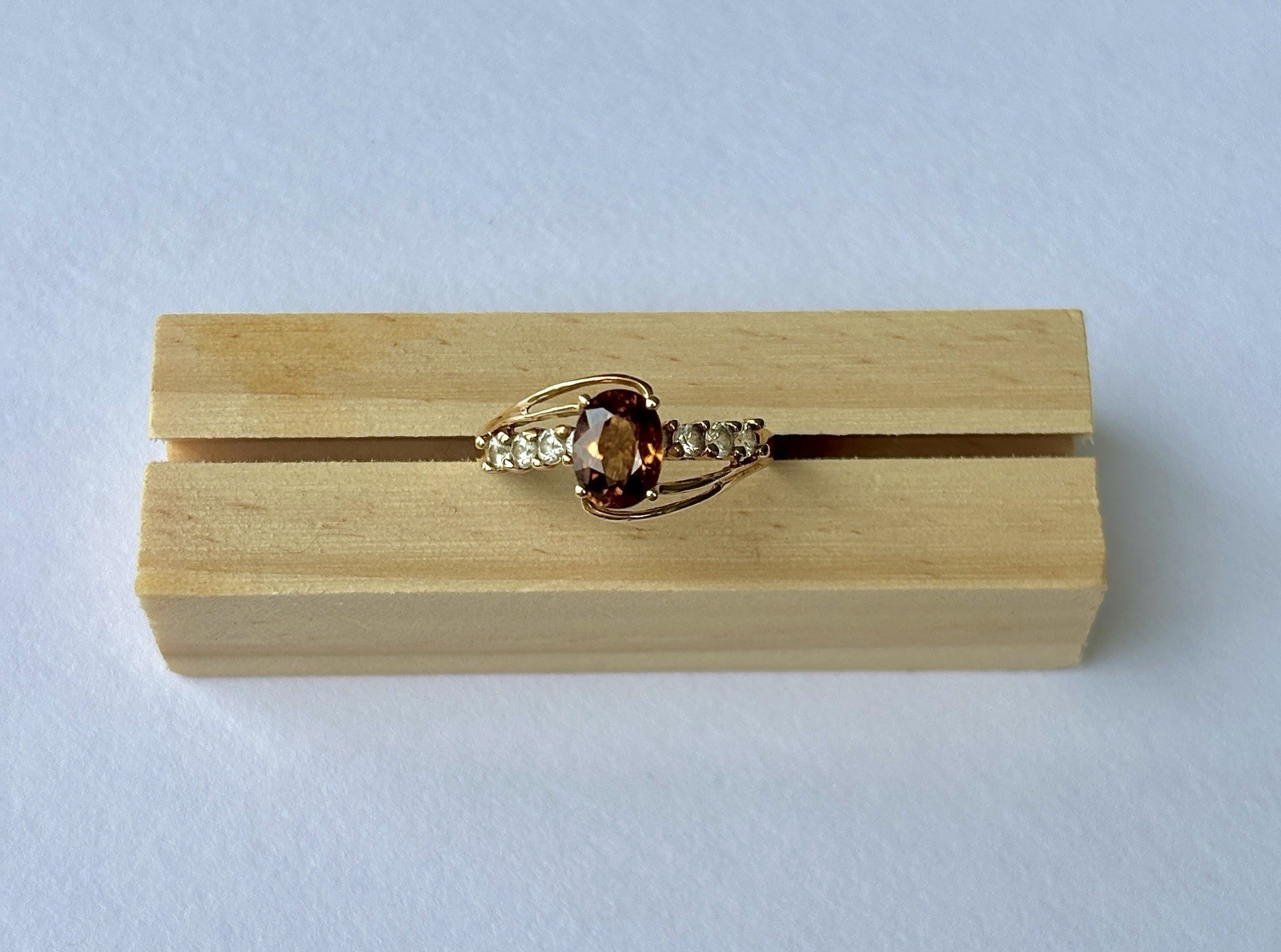 Beautiful Citrine & Diamond Ring in 10k Solid Gold, Size 9.5, Signed ISG
