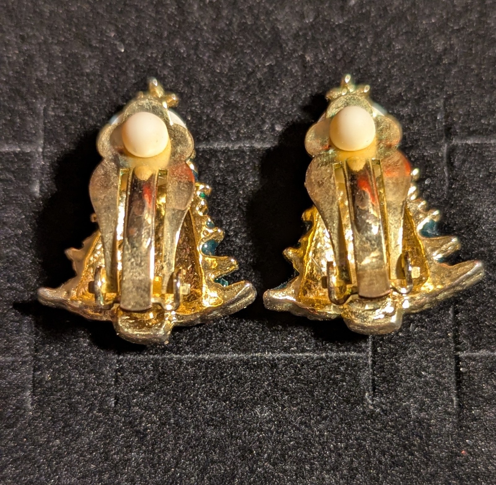 Christmas Tree Earrings Clip On Holiday Winter Gold Tone multicolor ornaments