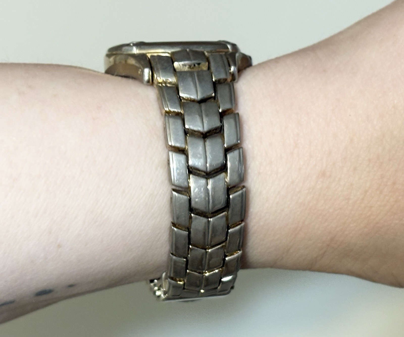 Classic Women’s Vintage Anne Klein Bracelet Watch WORKS!! Casual Everyday Wear