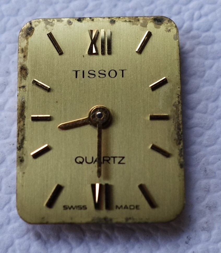 WRISTWATCH MOVEMENTS X3 LADIES OMEGA TISSOT ETC SOLD FOR SPARES OR REPAIRS