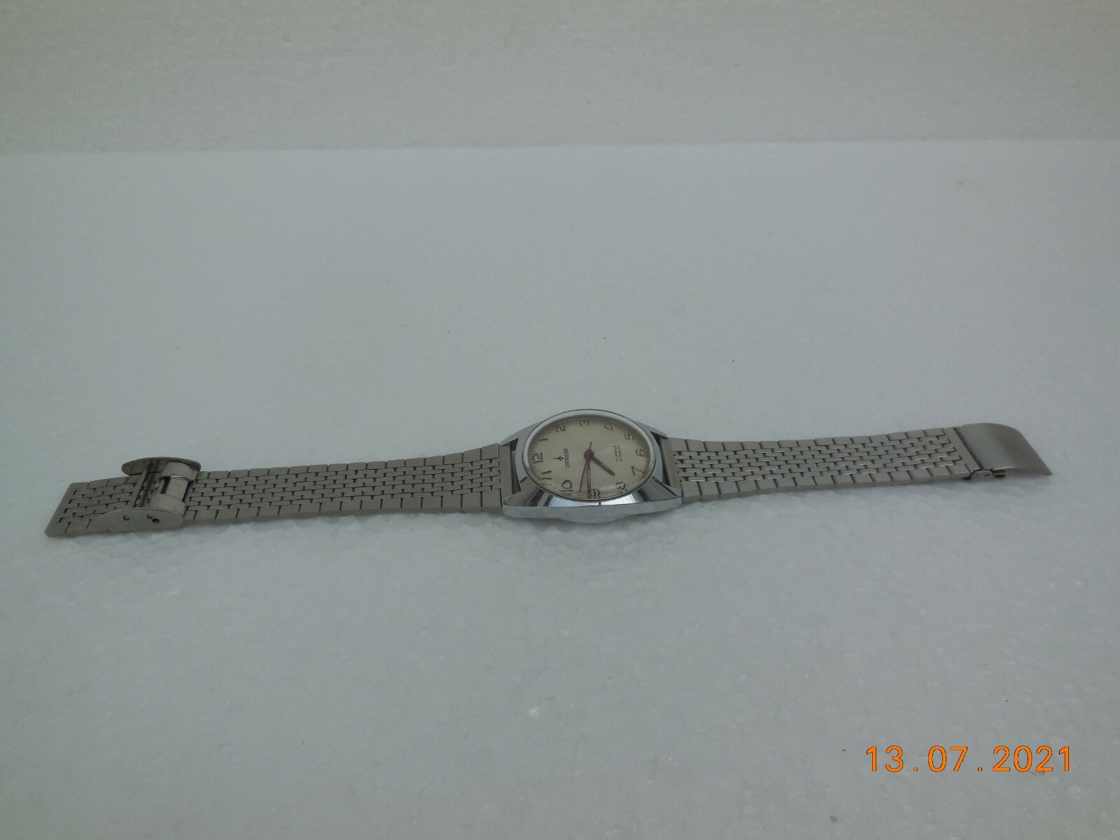 Vintage Swiss Chronosport 17 Jewel Incabloc Watch ~ Stainless Steel Case & Strap