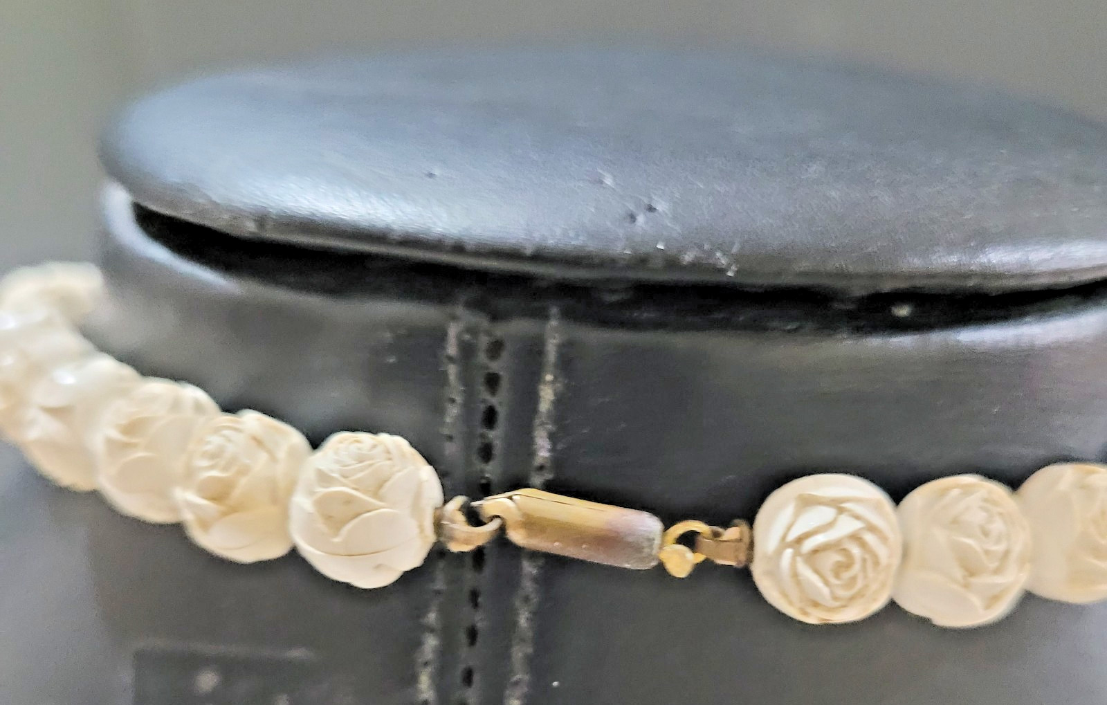 Art Deco Celluloid Rose Bud 1930s Necklace Carved Antique 16″ Long MCM