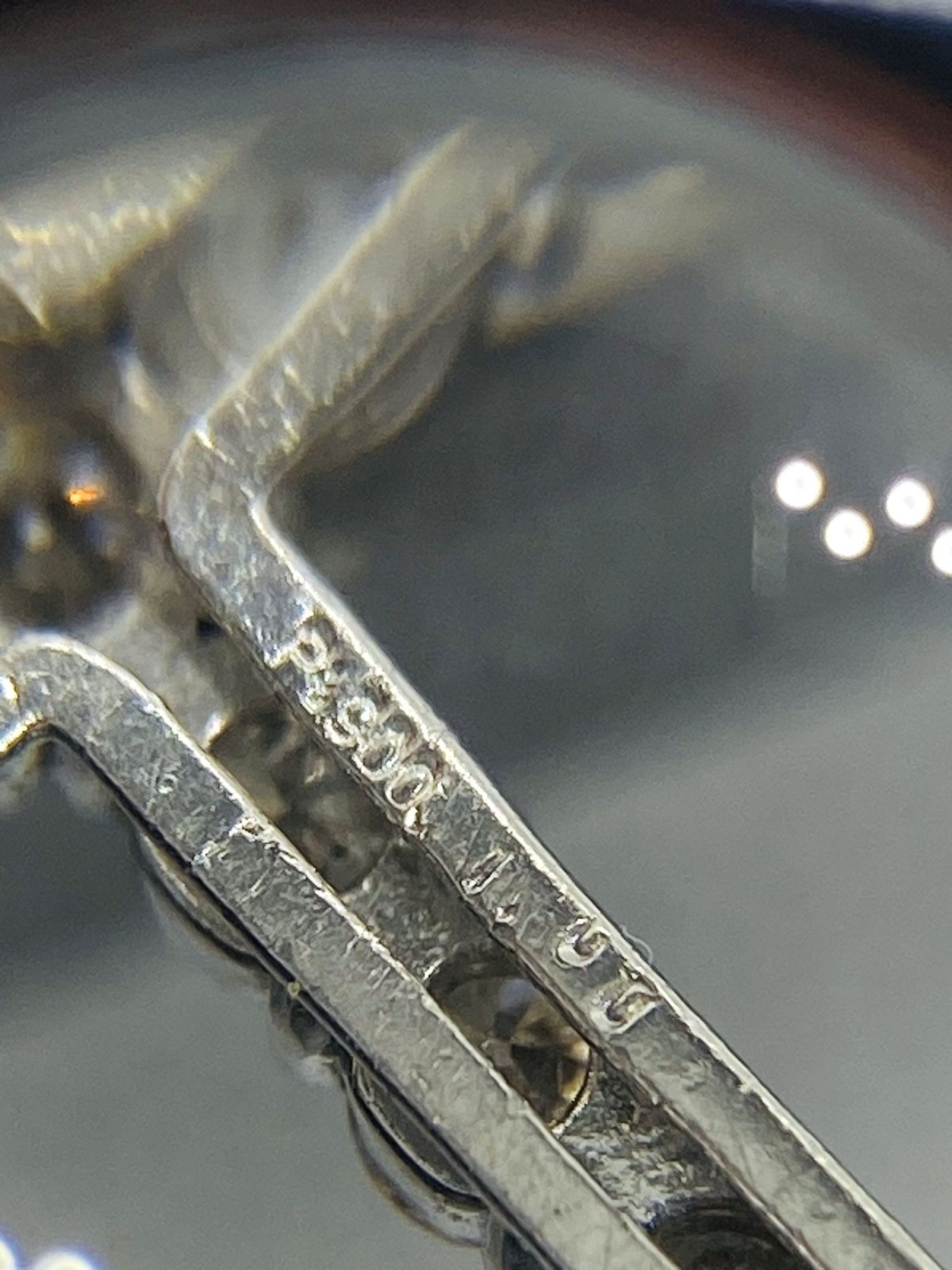 Platinum 900 11 Diamond Cross 21 x 15.1mm