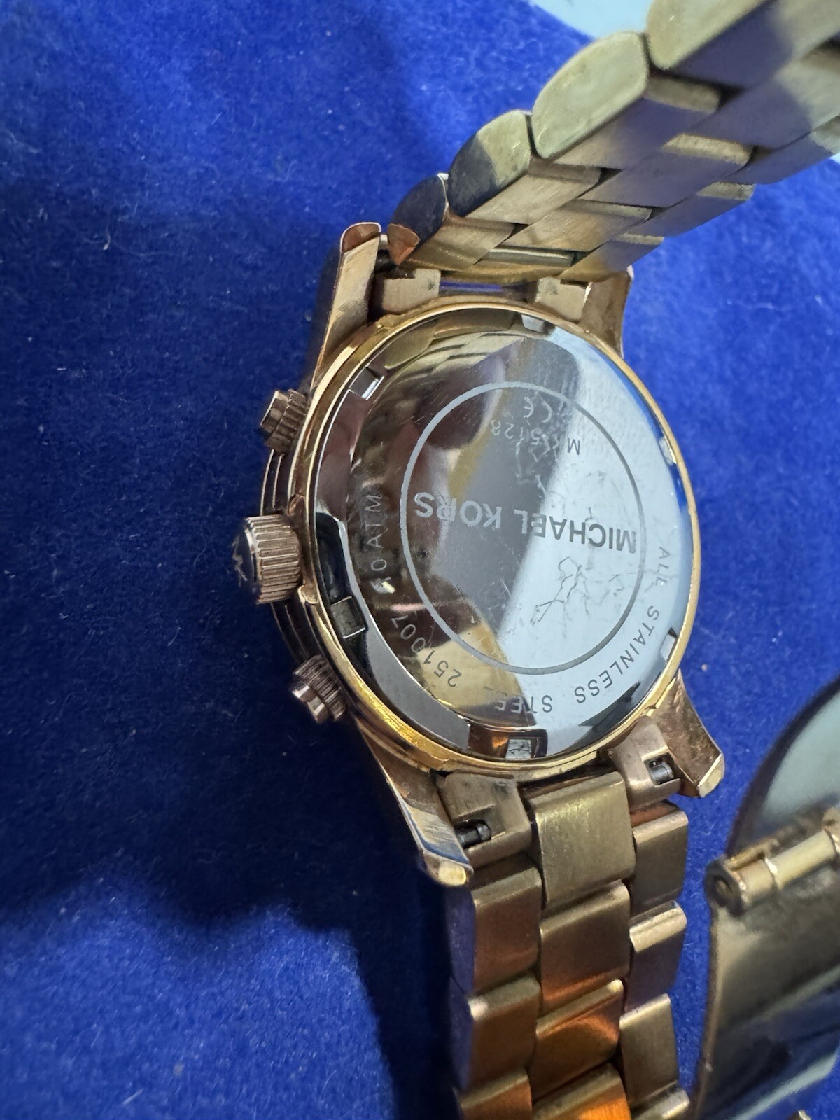 Michael Kors MK5128 Runway Rose Gold Stainless Steel Women’s Watch New Battery