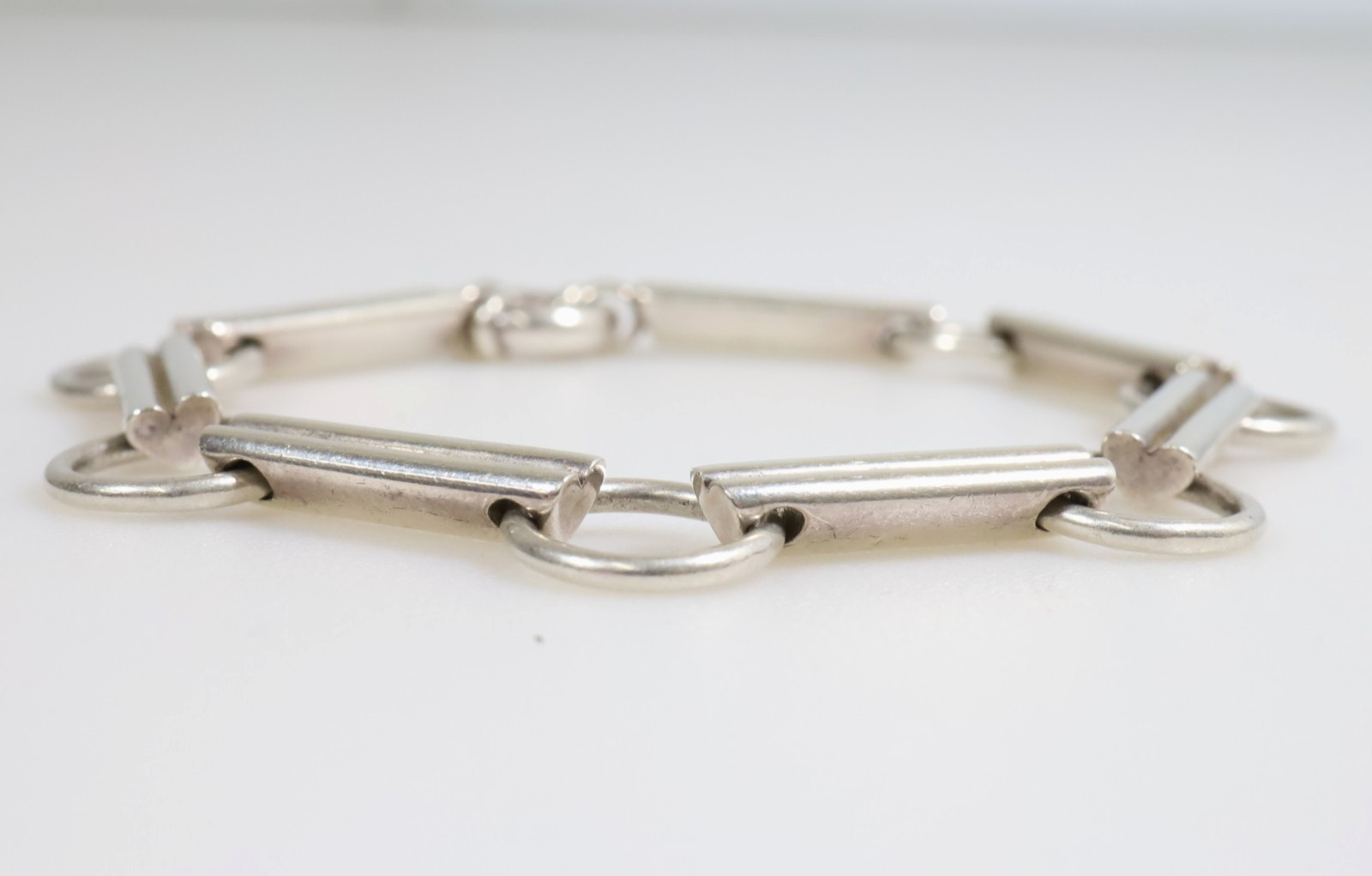 Authentic Vintage Tiffany & Co. 925 Silver Heart Bar Link Bracelet 18 cm.