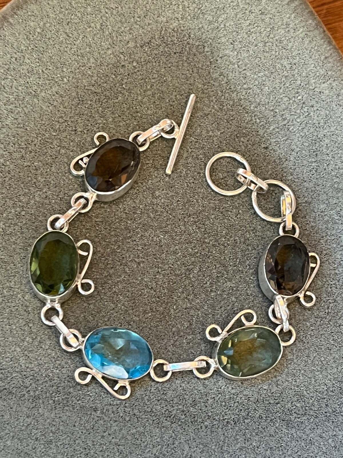 Brown Green & Blue Oval Faceted Glass in Nonmagnetic Silver Frame LInk Bracelet
