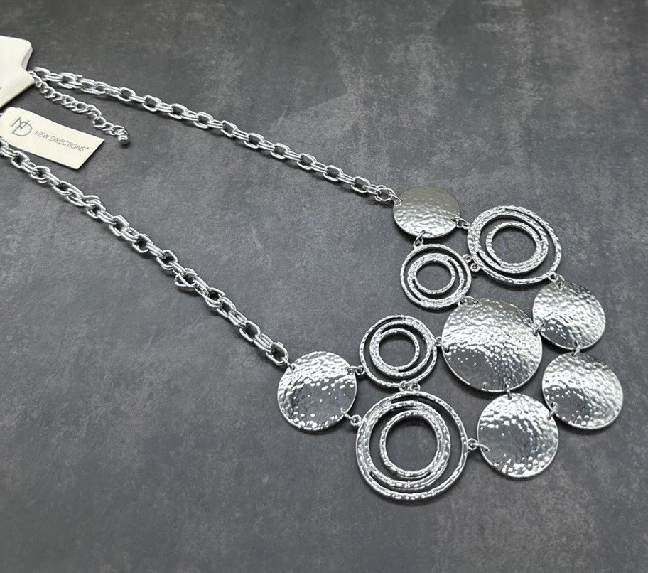 New Directions Basic Metals Art Deco Hammered Circled Silver Tone Necklace NWT