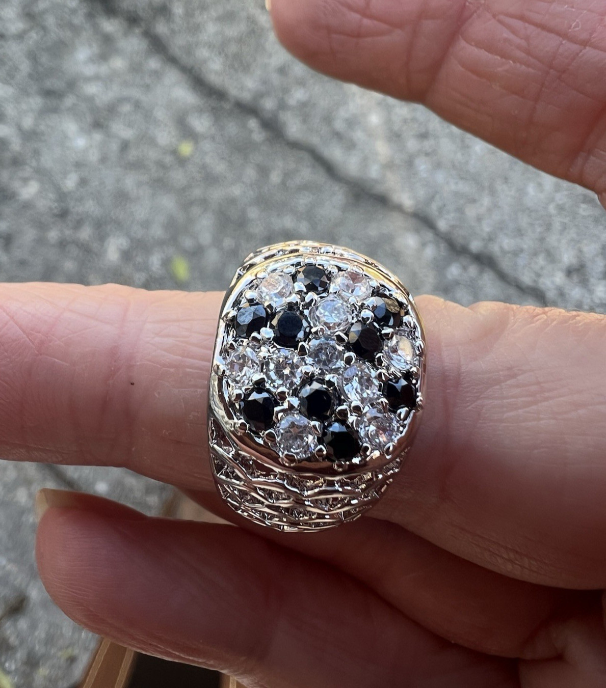Sterling Silver 925 Clear & Black Crystal Wide Cut out Ring Size 8
