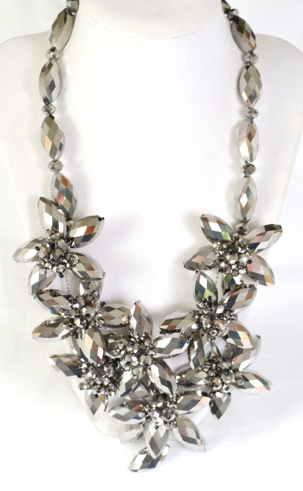 Silver Faceted Crystal Rhinestone Floral Cluster Bib Statement Necklace New