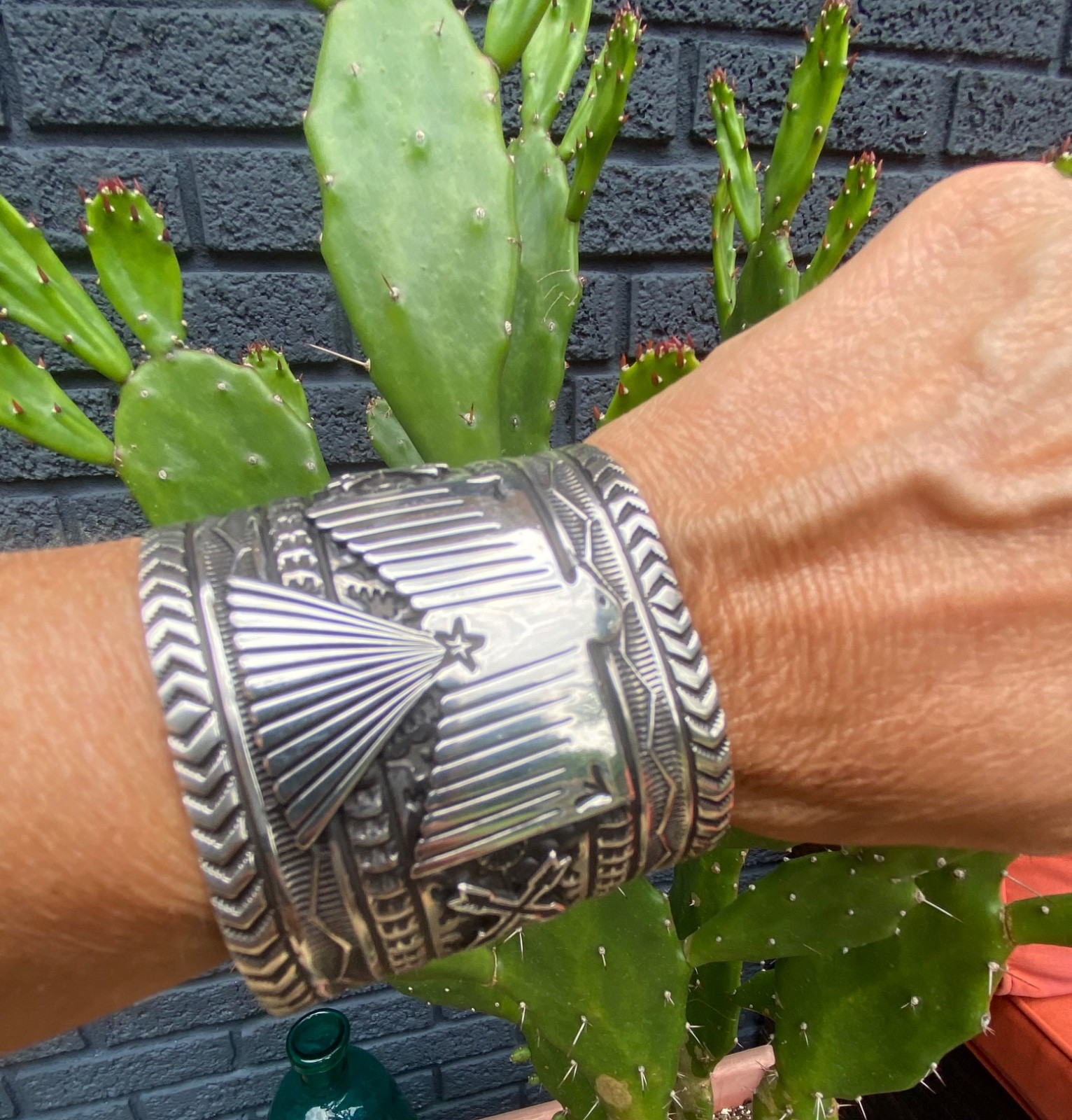 MINT CONDITION Navajo Sunshine Reeves Thunderbird Solid 925 Cuff Bracelet WIDE!!