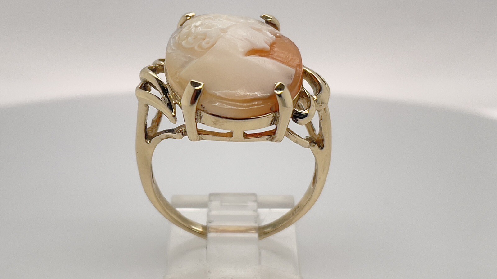 Vintage 14k Yellow Gold 19.9 x 15.1mm Oval Cameo Ring Size 9 3/8 – 5.3 Grams
