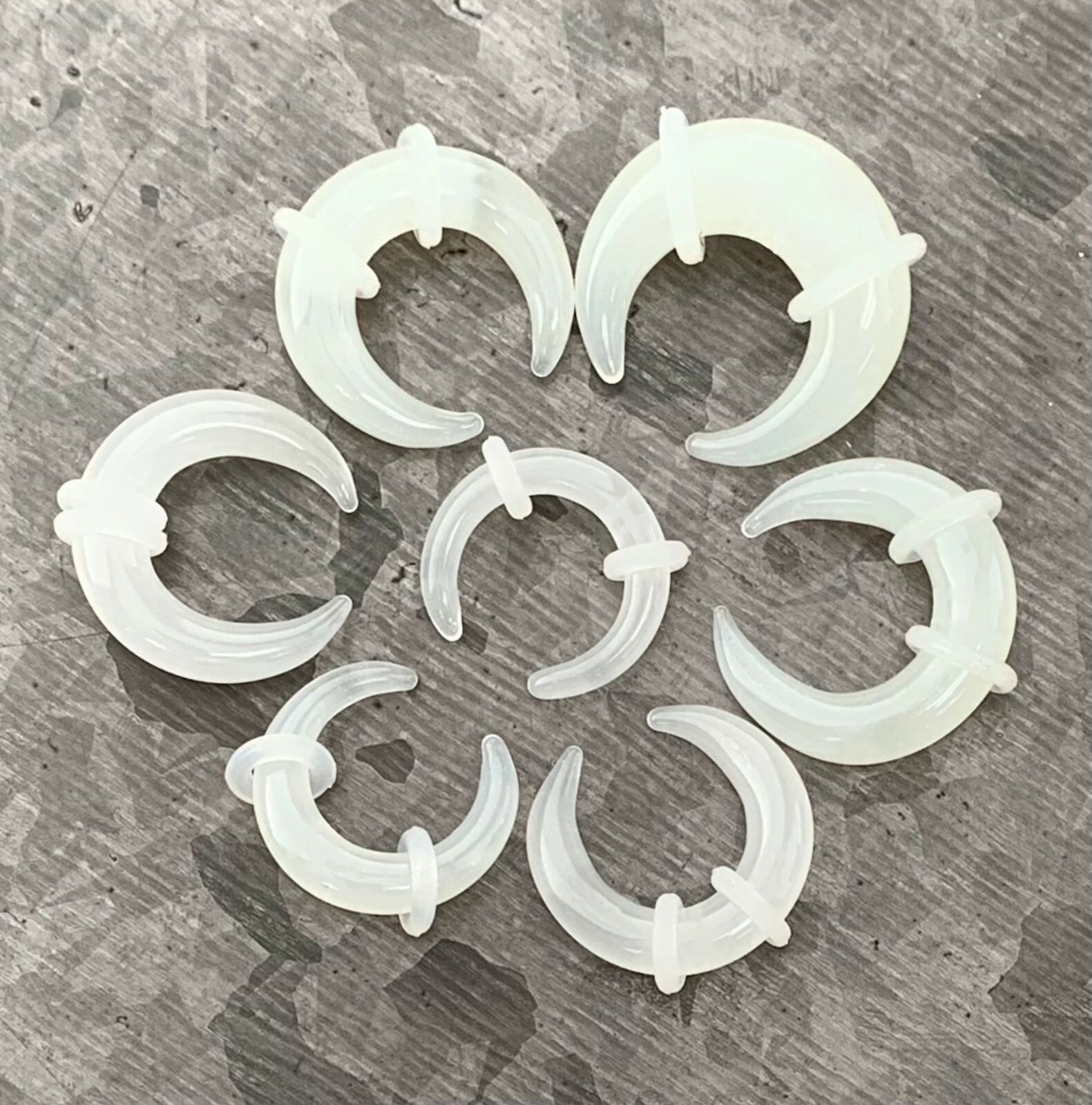 PAIR White Glass Buffalo Style Tapers Plugs Expanders Gauges Septum Pincer