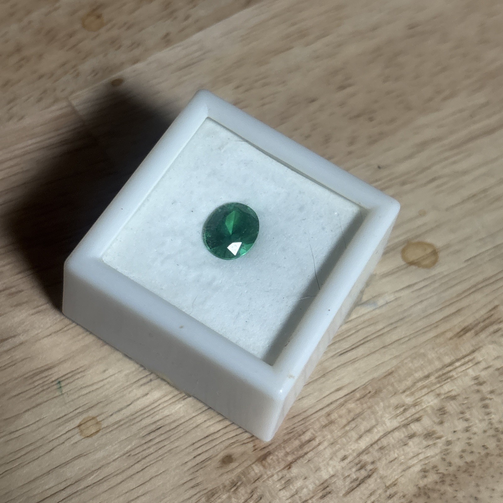 NEW 3.50 CT Green YAG Gemstone 10x8mm Oval Gem Jewelry Piece New
