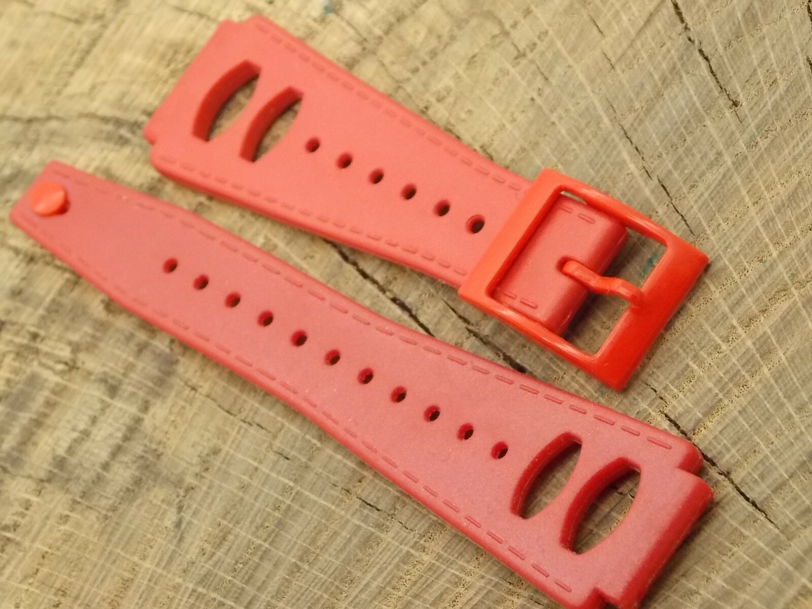 Vintage NOS Unused Swiss Made Red Rubber Watch Band with Blue Buckle 16mm Mens